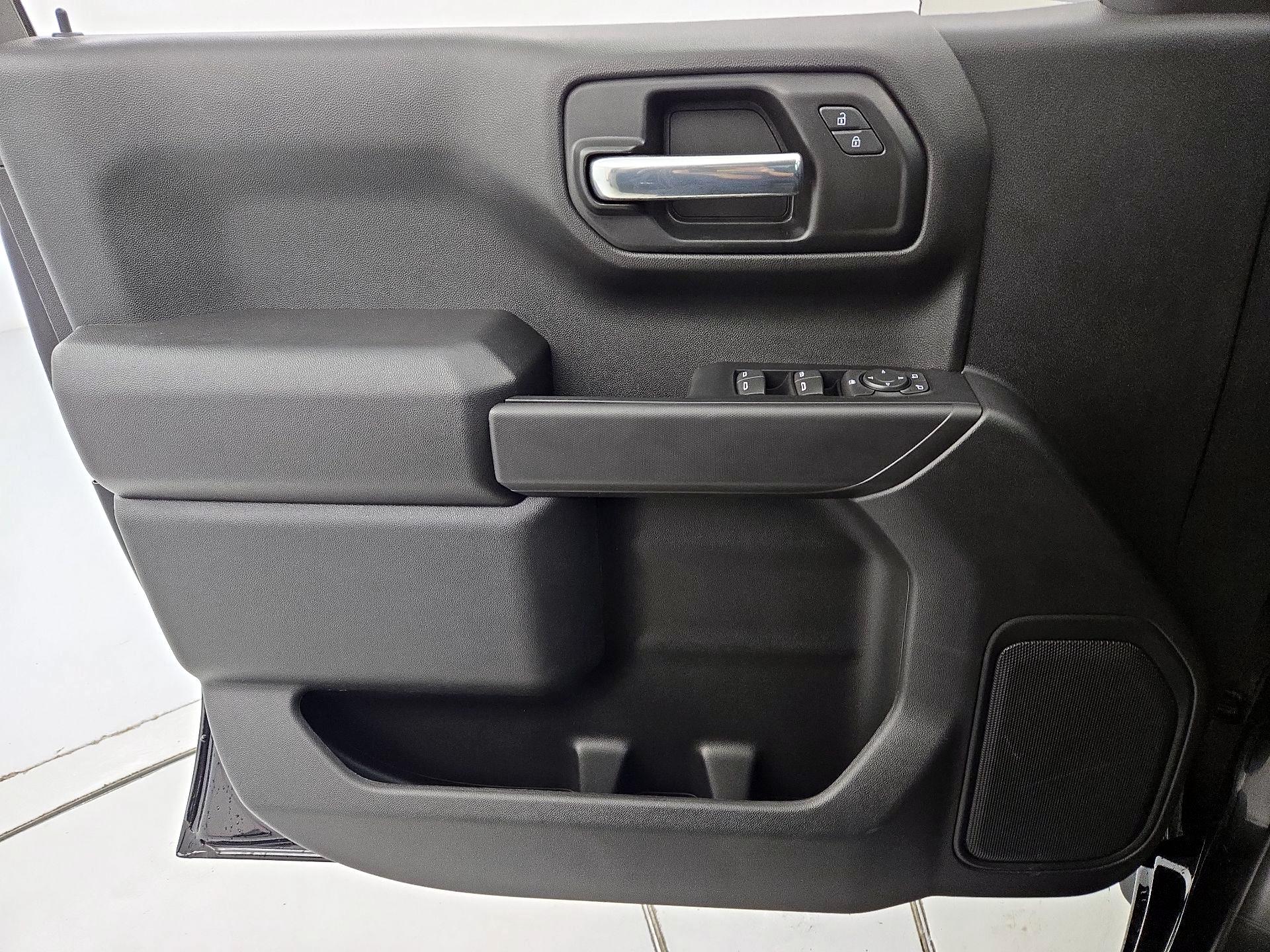 Thumbnail: 2025 Chevrolet Silverado 1500 - 12