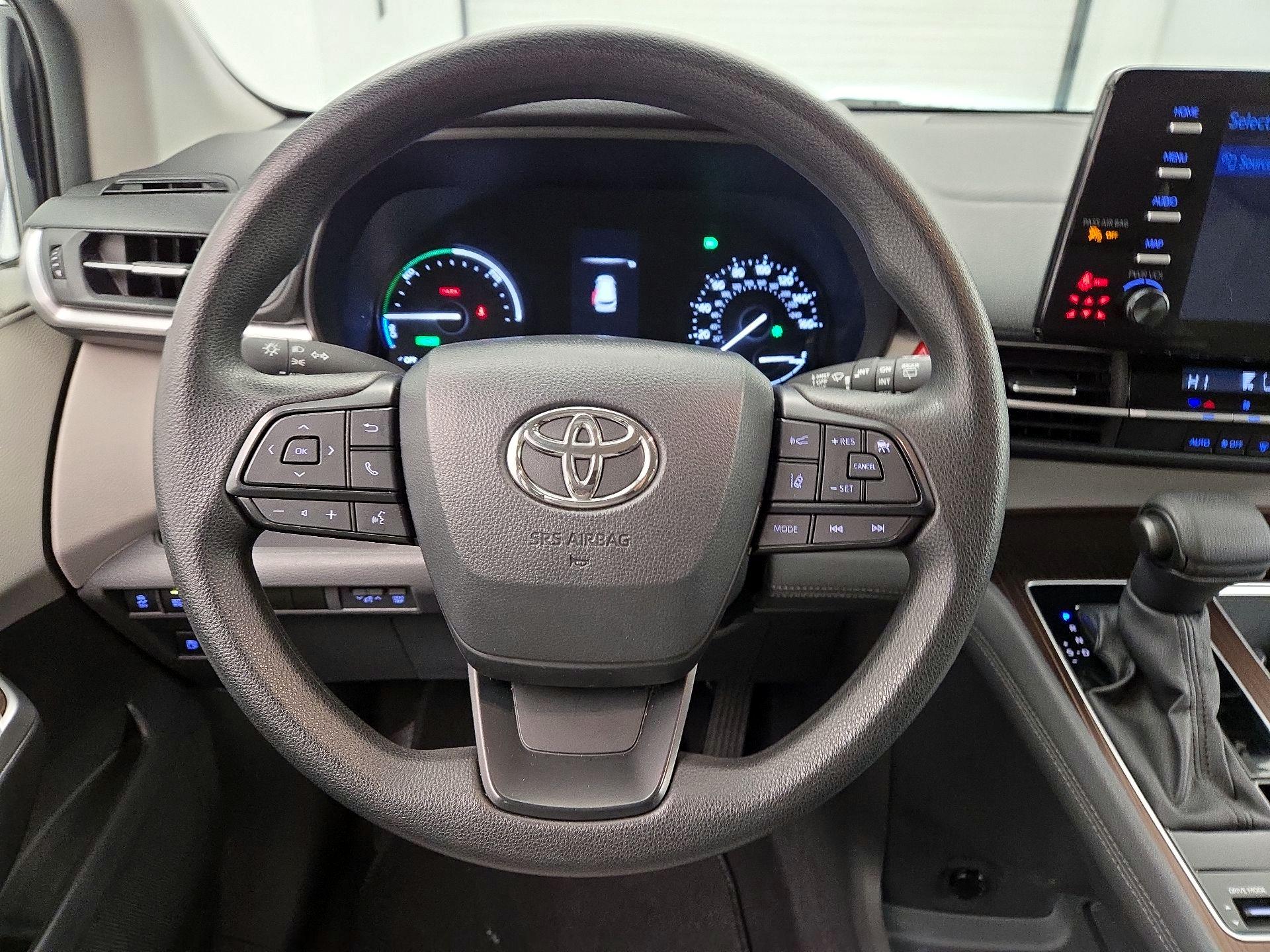 Thumbnail: 2024 Toyota Sienna - 10