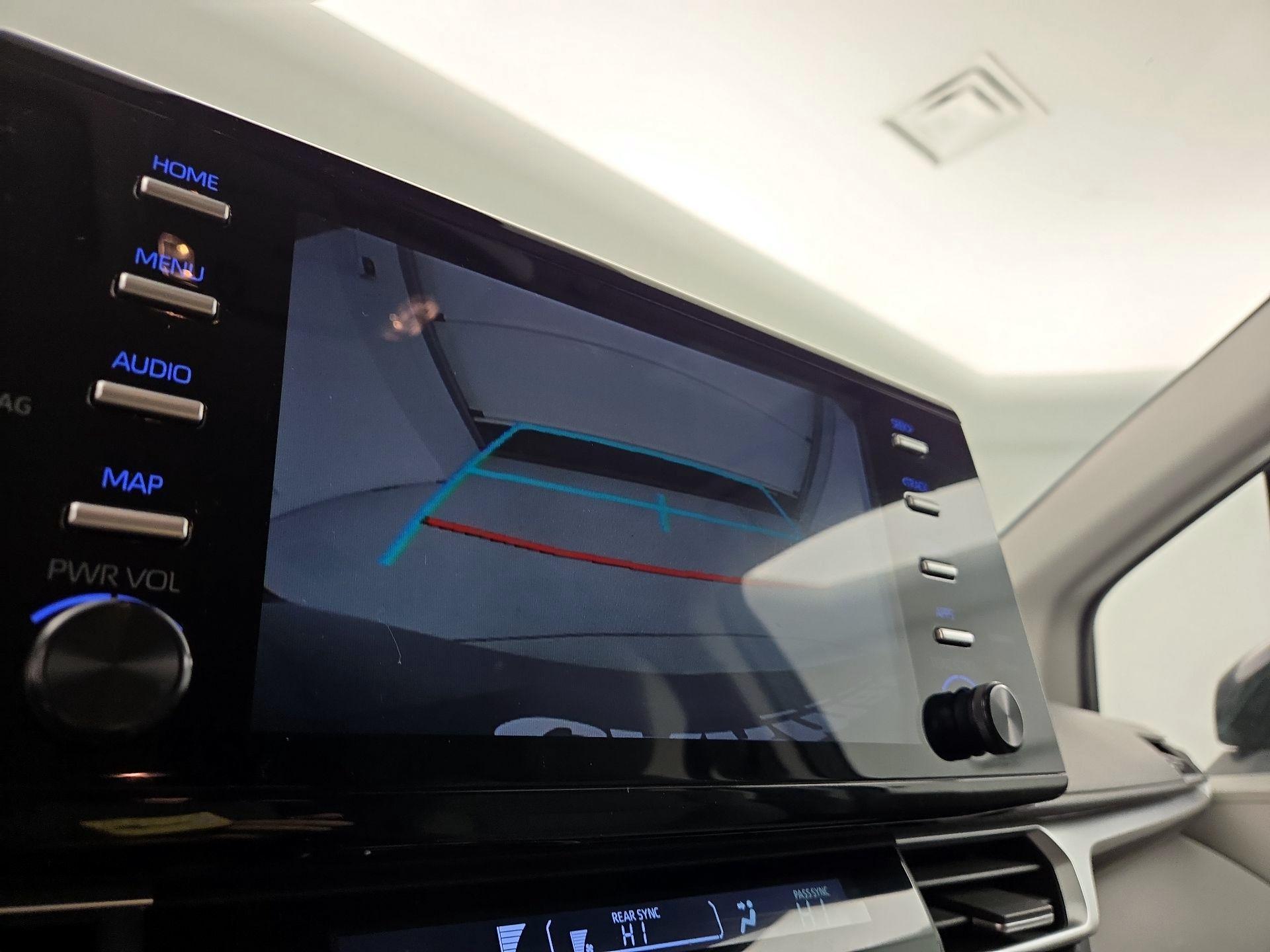 Thumbnail: 2024 Toyota Sienna - 14