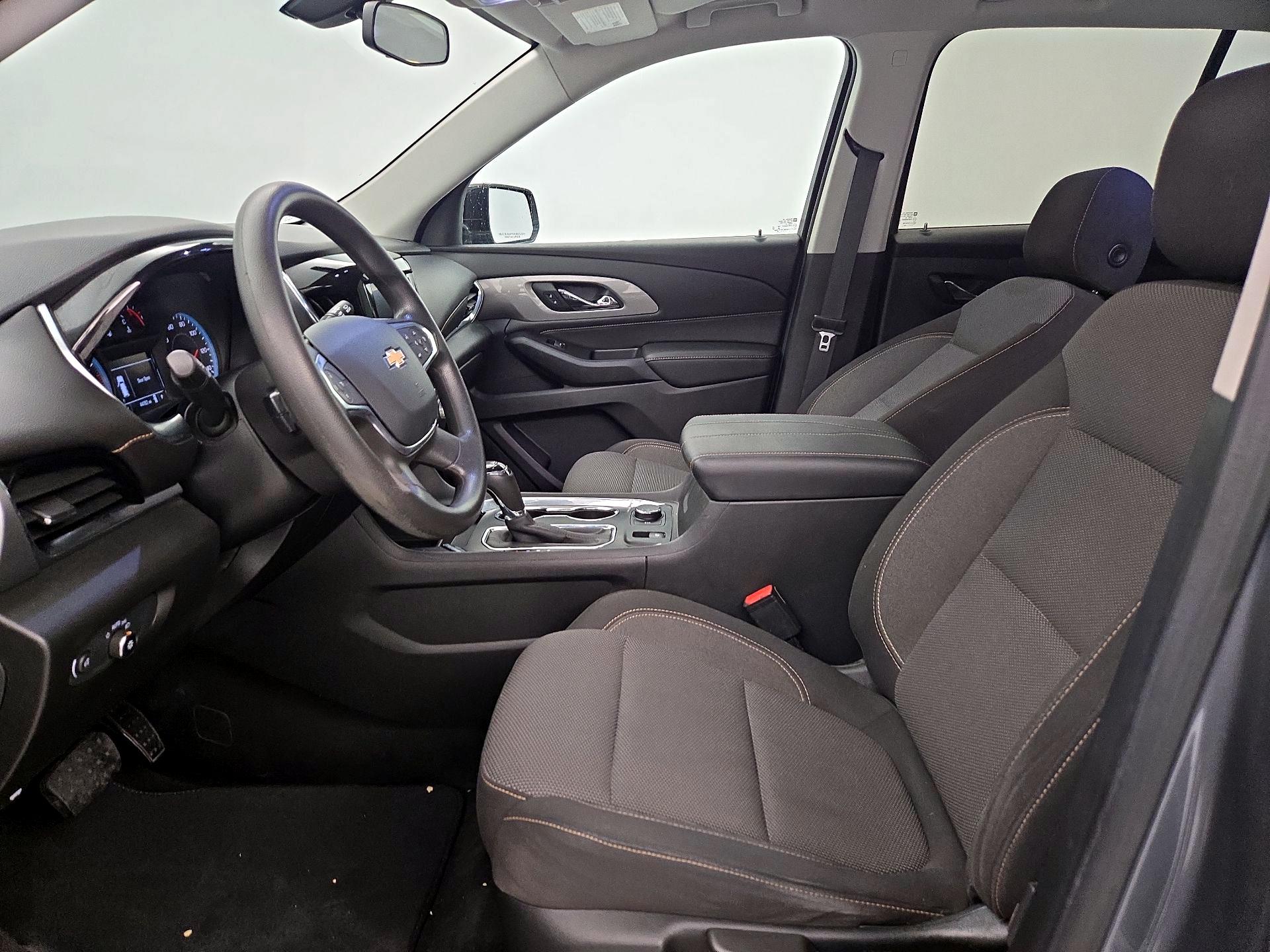 Thumbnail: 2020 Chevrolet Traverse - 11