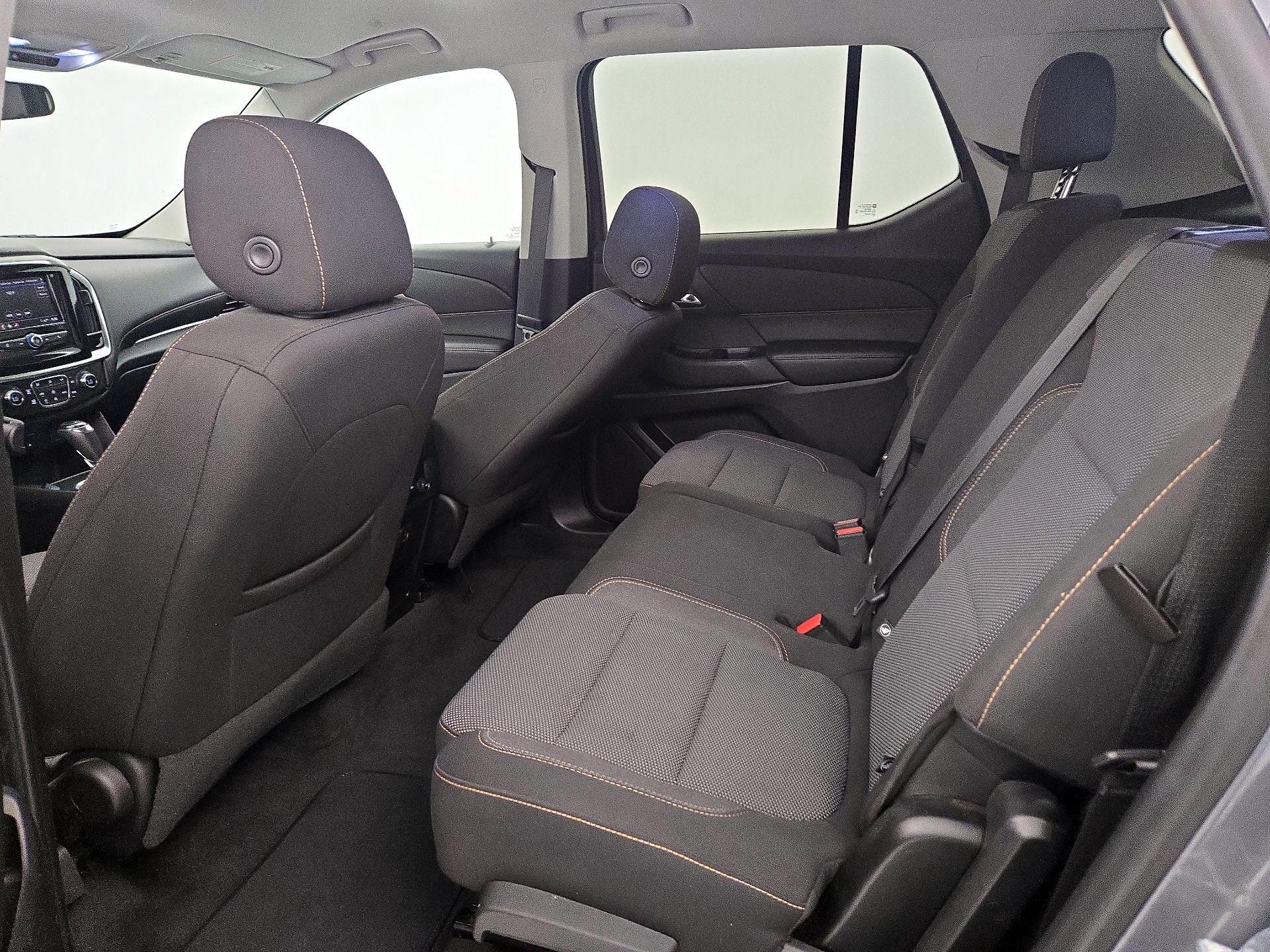 Thumbnail: 2020 Chevrolet Traverse - 19