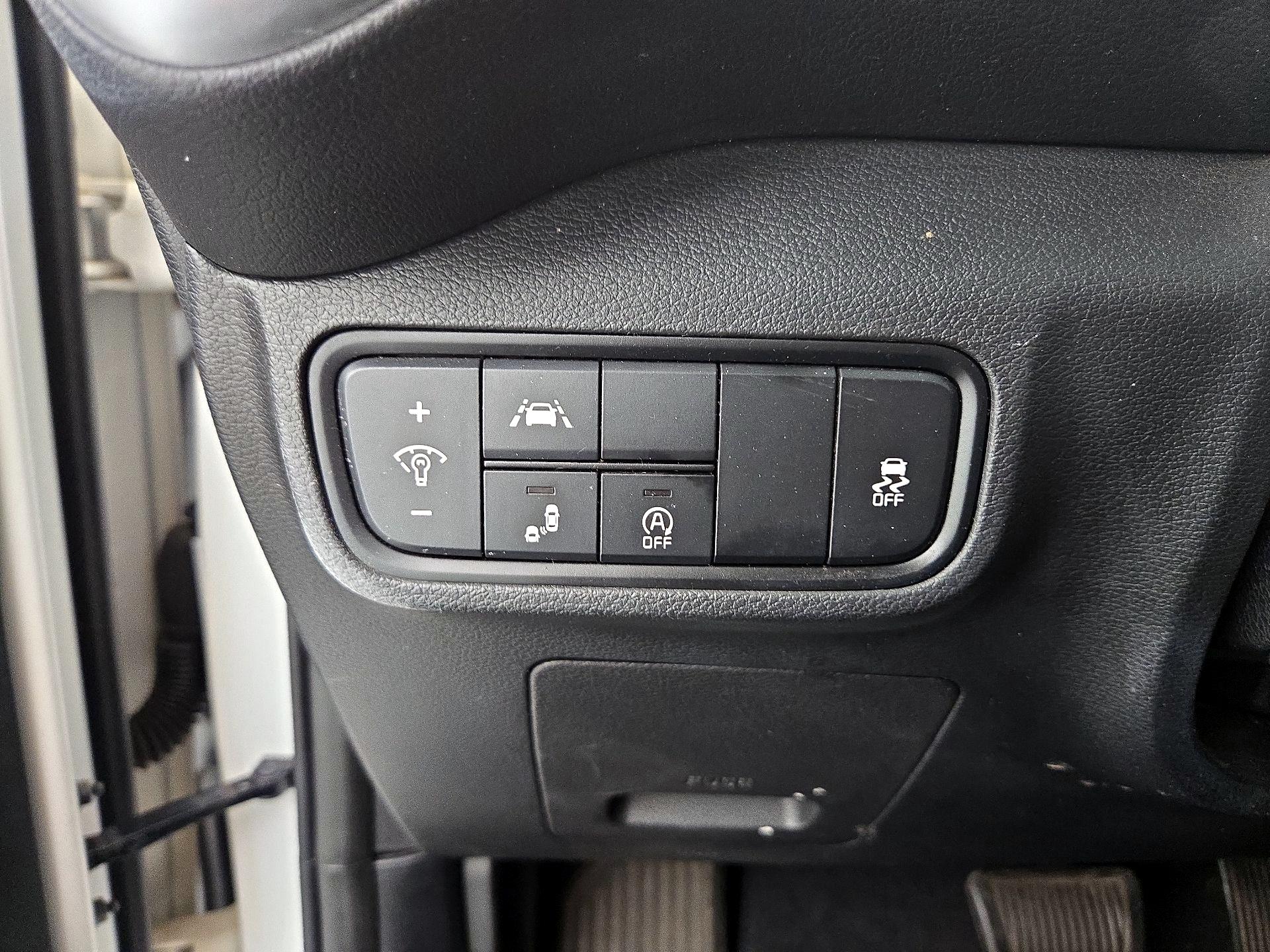 Thumbnail: 2022 Kia Soul - 13