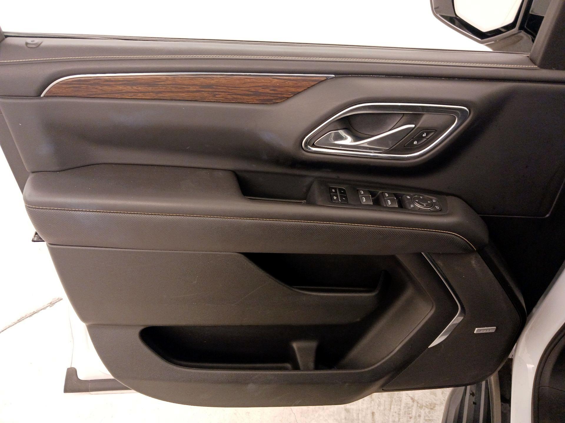 Thumbnail: 2023 Chevrolet Suburban - 12