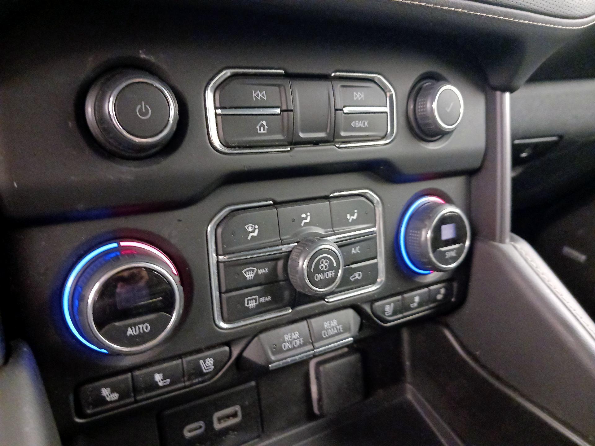 Thumbnail: 2023 Chevrolet Suburban - 16