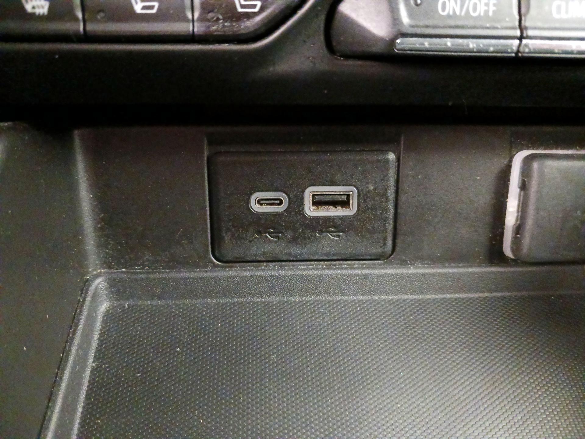 Thumbnail: 2023 Chevrolet Suburban - 18