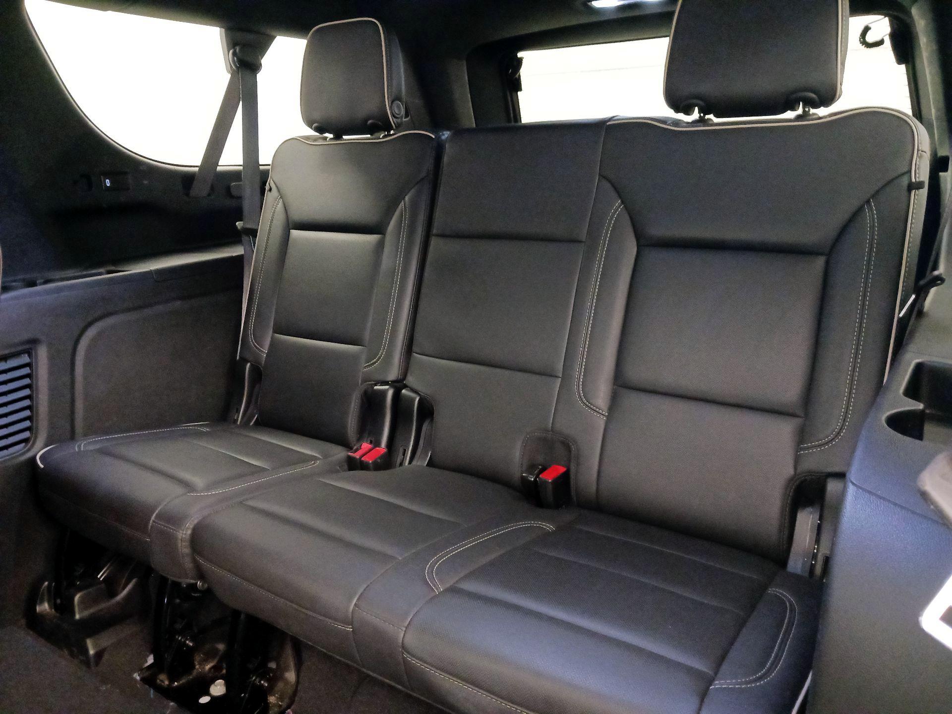 Thumbnail: 2023 Chevrolet Suburban - 20