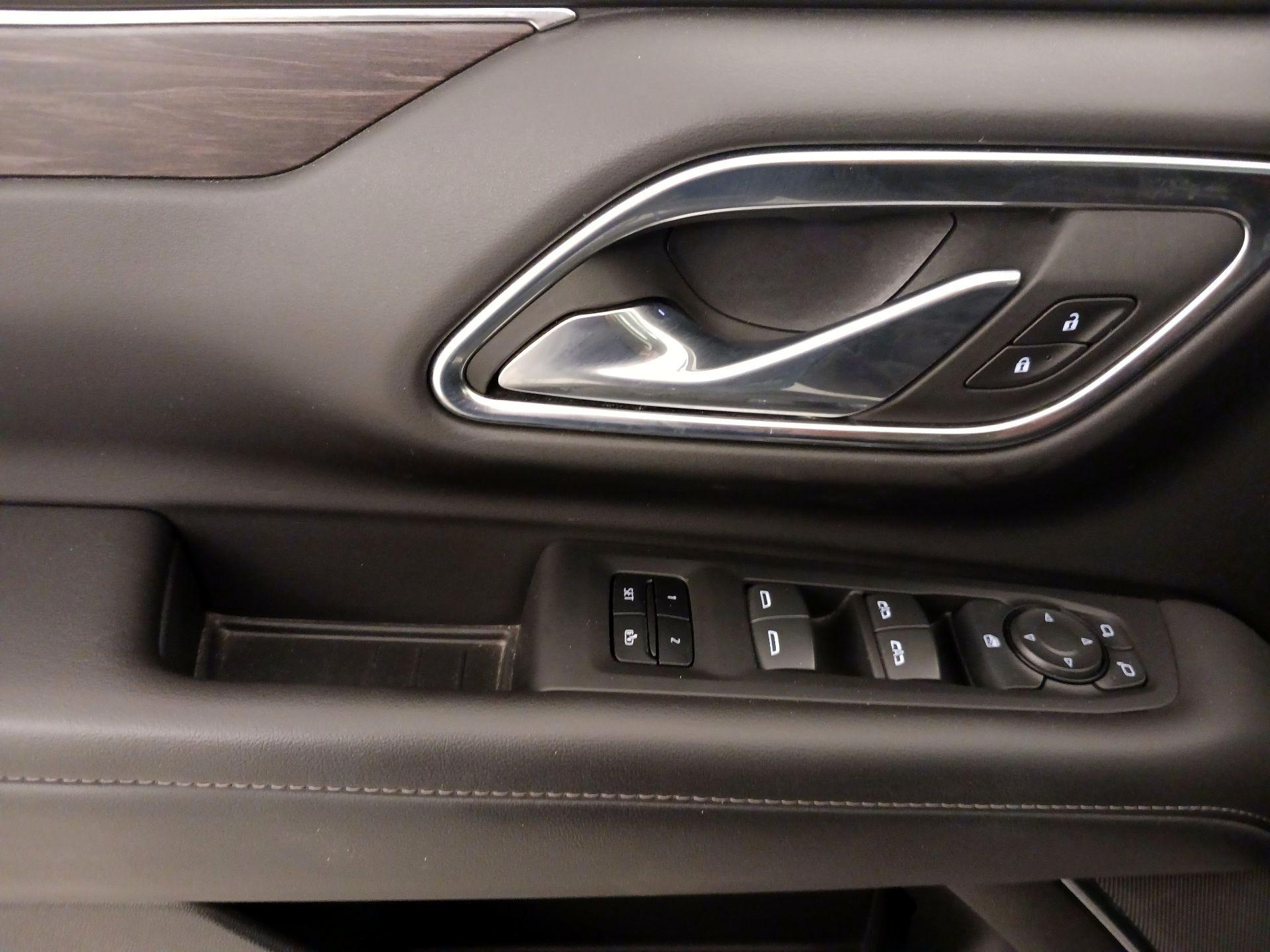 Thumbnail: 2024 Chevrolet Tahoe - 12