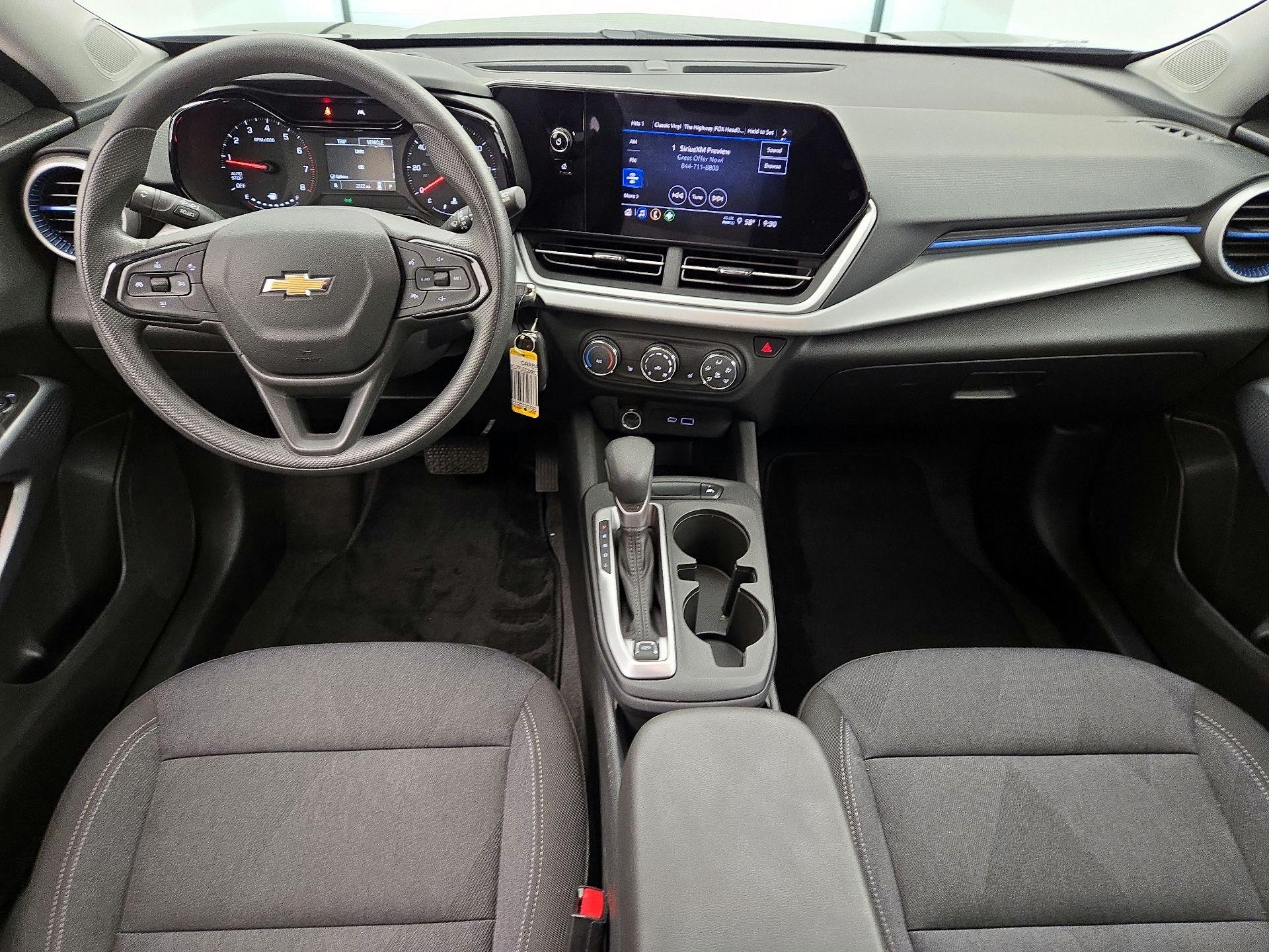 Thumbnail: 2024 Chevrolet Trax - 9