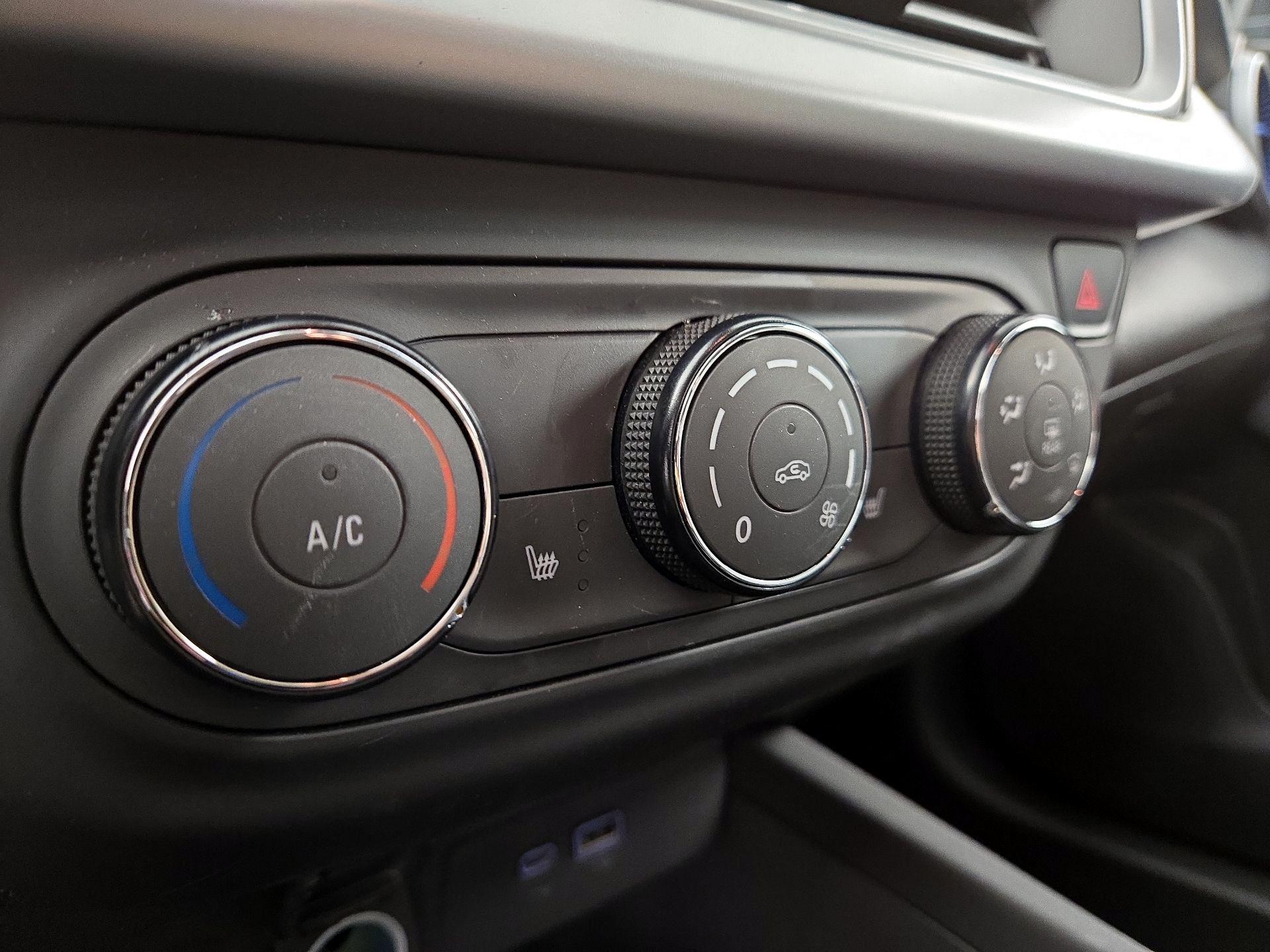 Thumbnail: 2024 Chevrolet Trax - 16