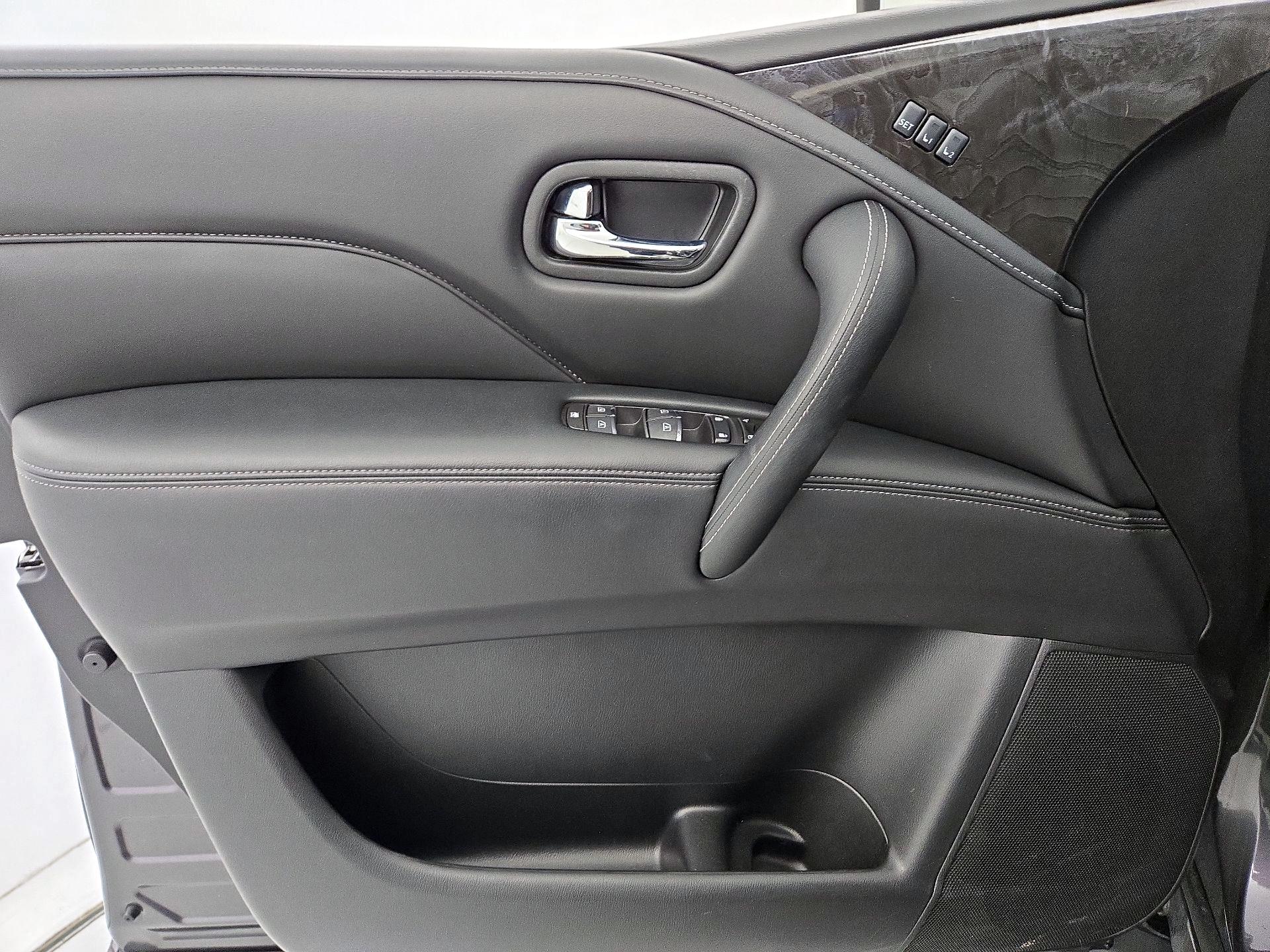 Thumbnail: 2024 INFINITI QX80 - 12