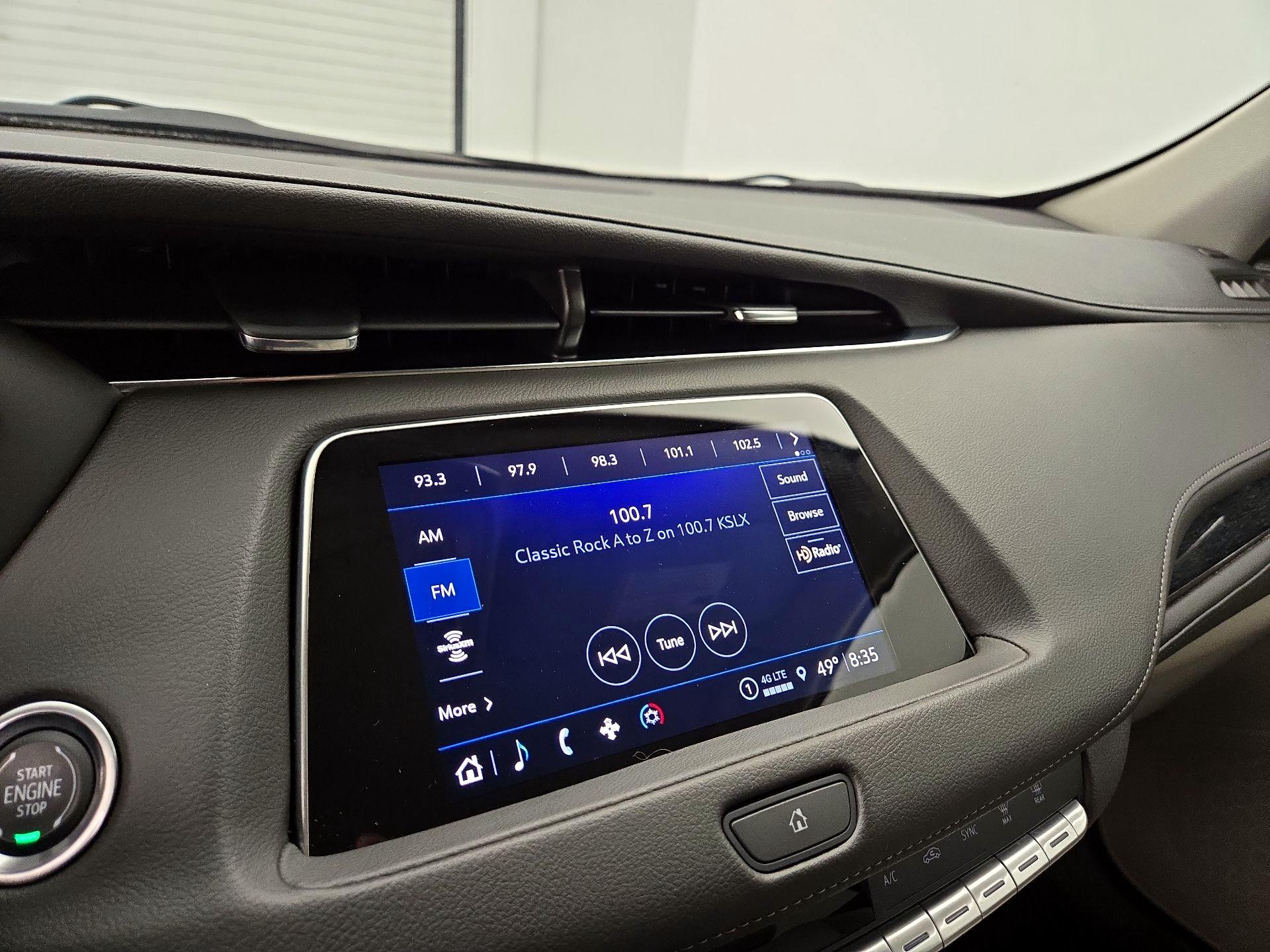 Thumbnail: 2023 Cadillac XT4 - 15