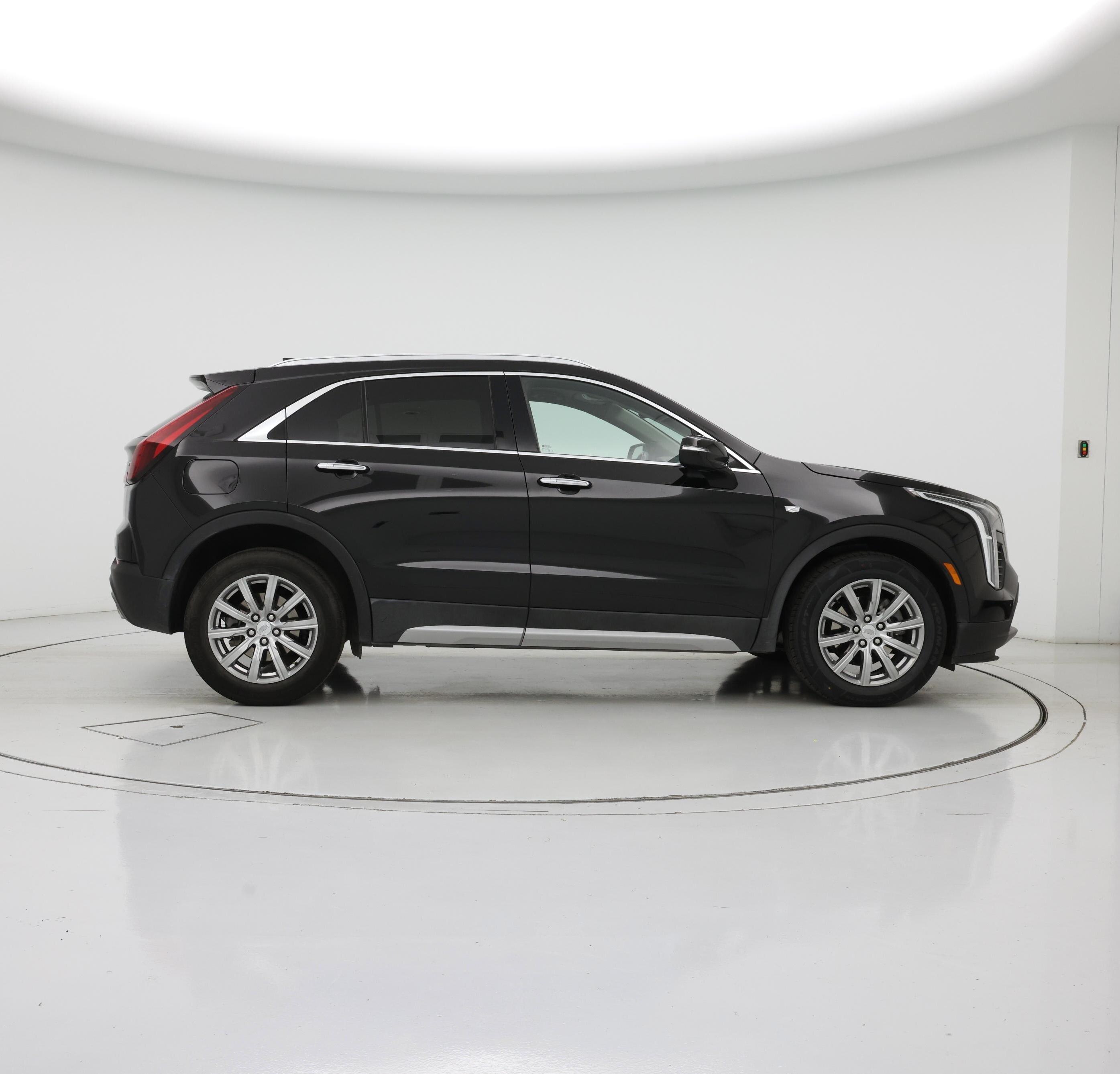 Thumbnail: 2023 Cadillac XT4 - 7