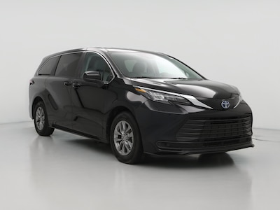 2024 Toyota Sienna Hybrid LE