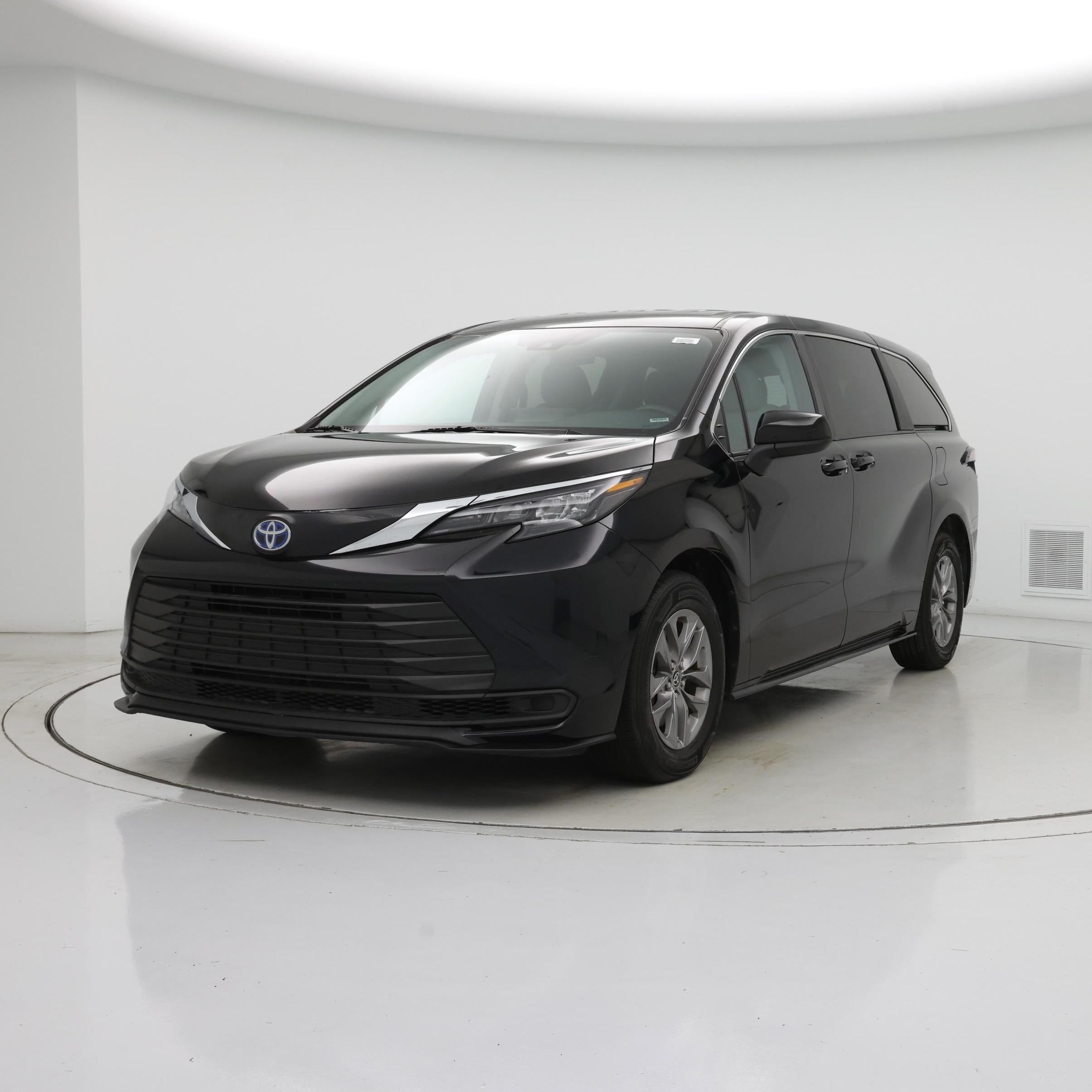 Thumbnail: 2024 Toyota Sienna - 4