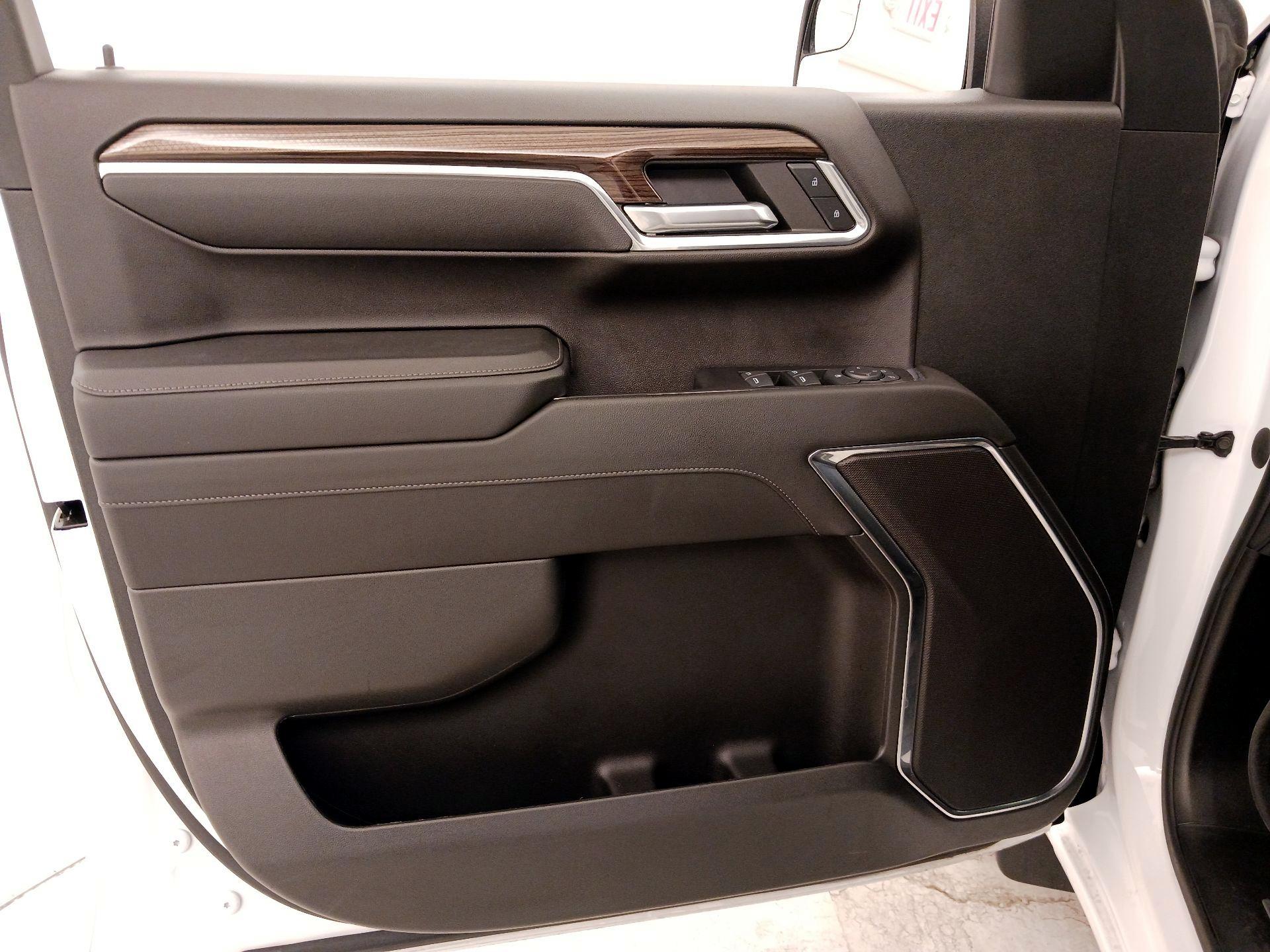 Thumbnail: 2023 Chevrolet Silverado 1500 - 12