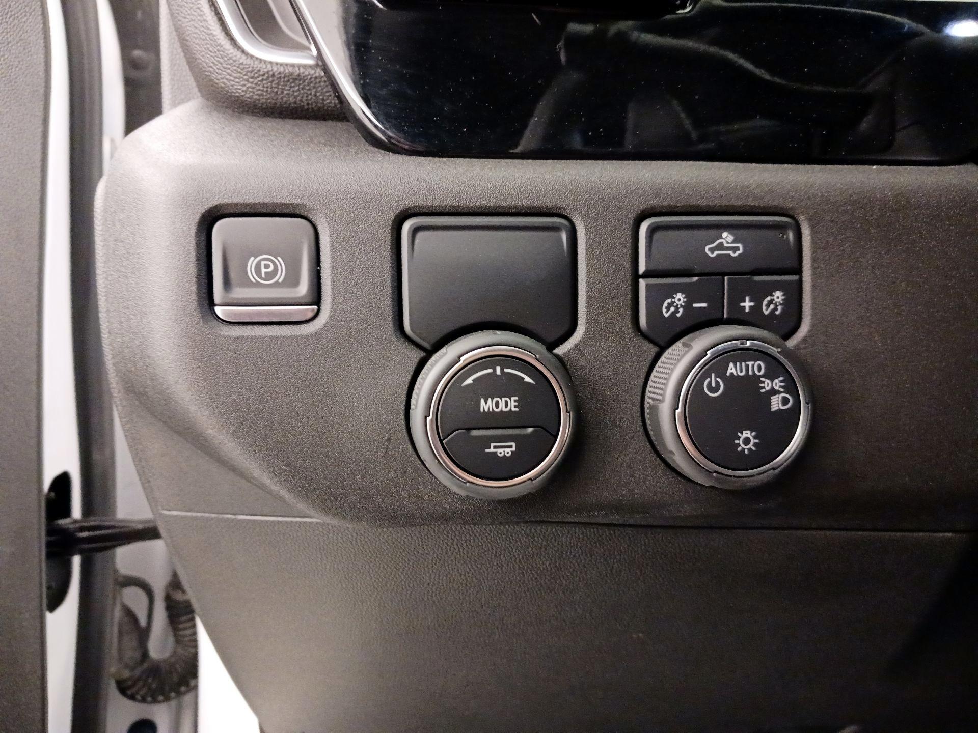 Thumbnail: 2023 Chevrolet Silverado 1500 - 13