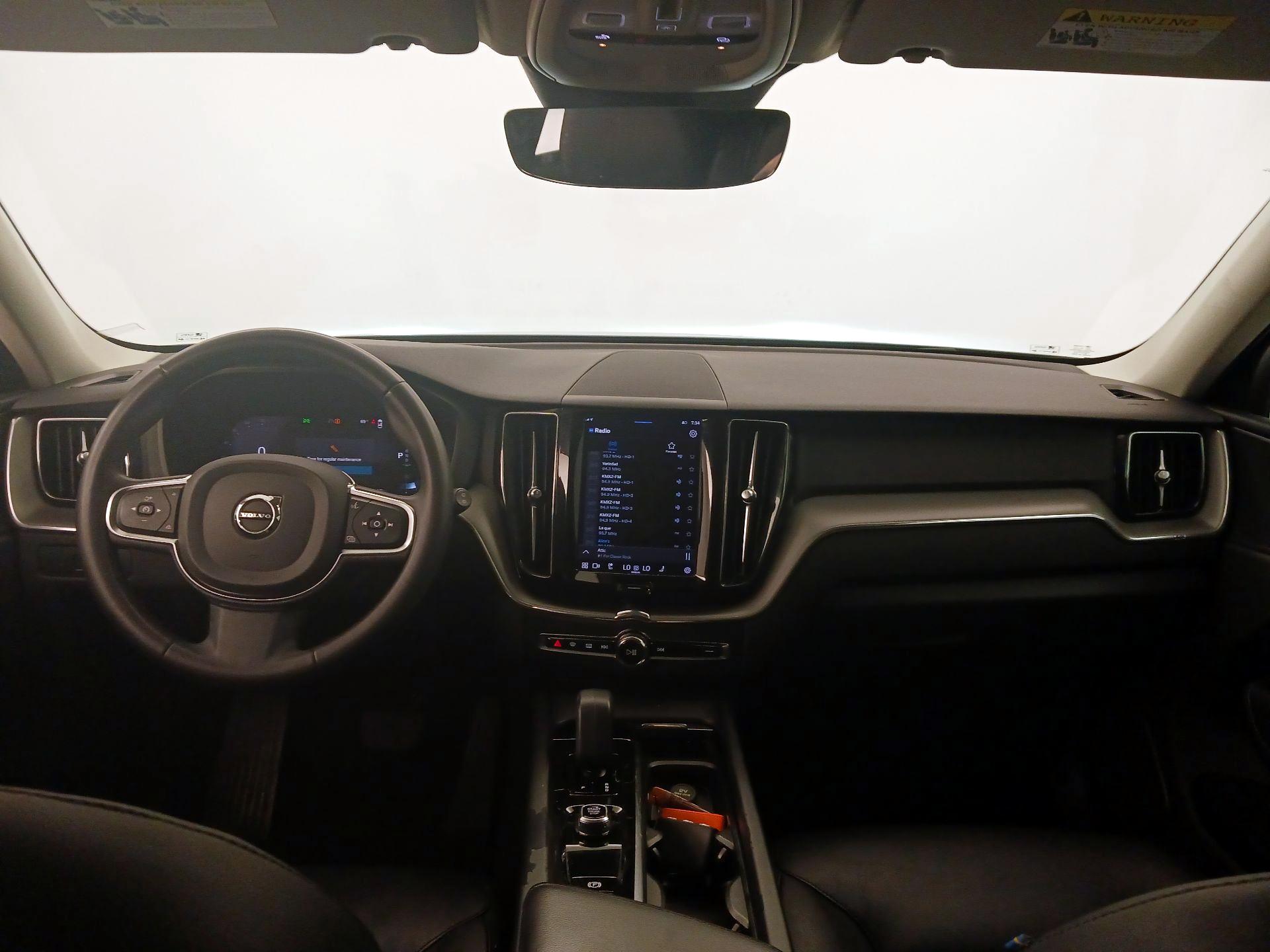 Thumbnail: 2023 Volvo XC60 - 9