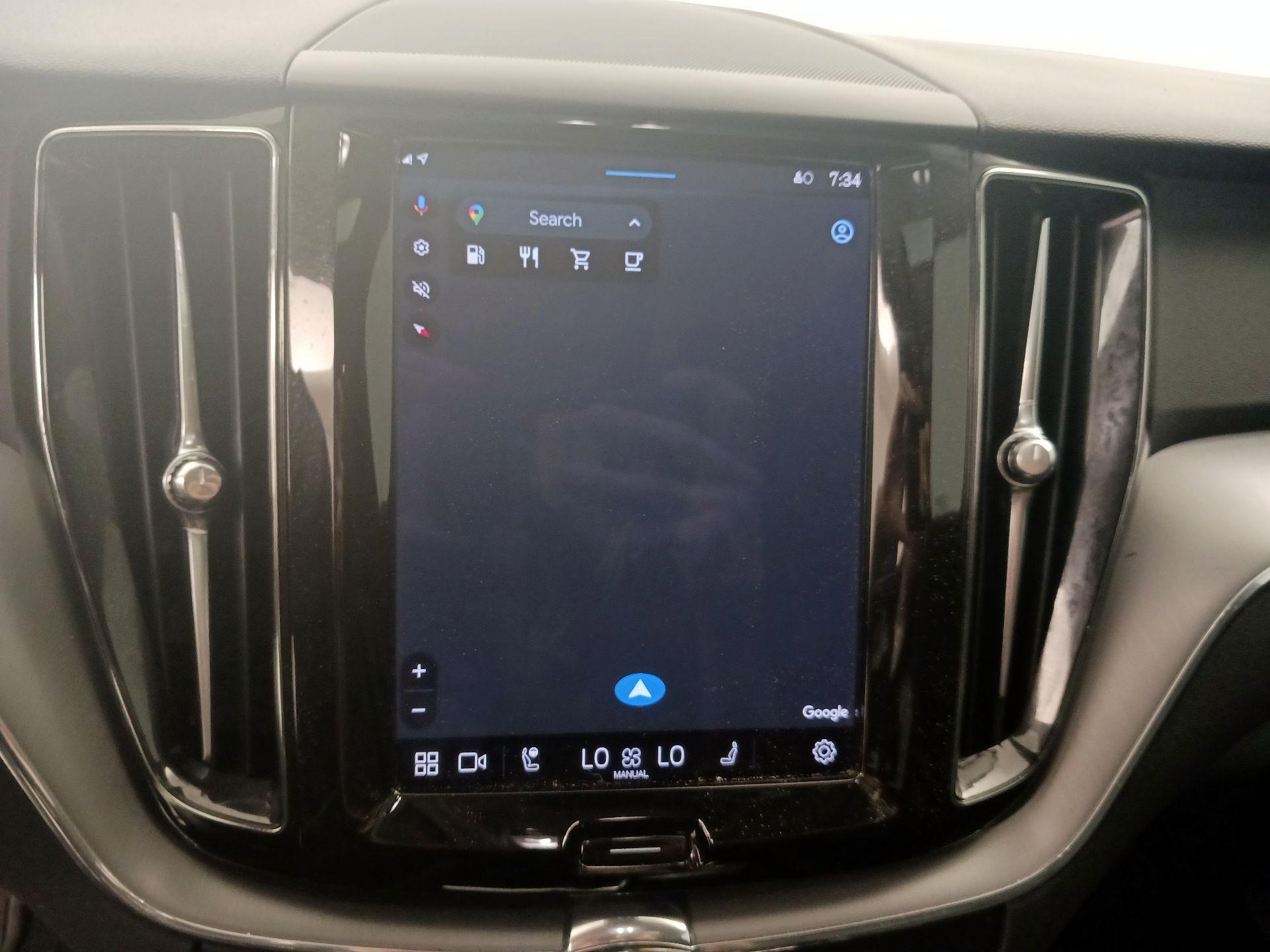 Thumbnail: 2023 Volvo XC60 - 14