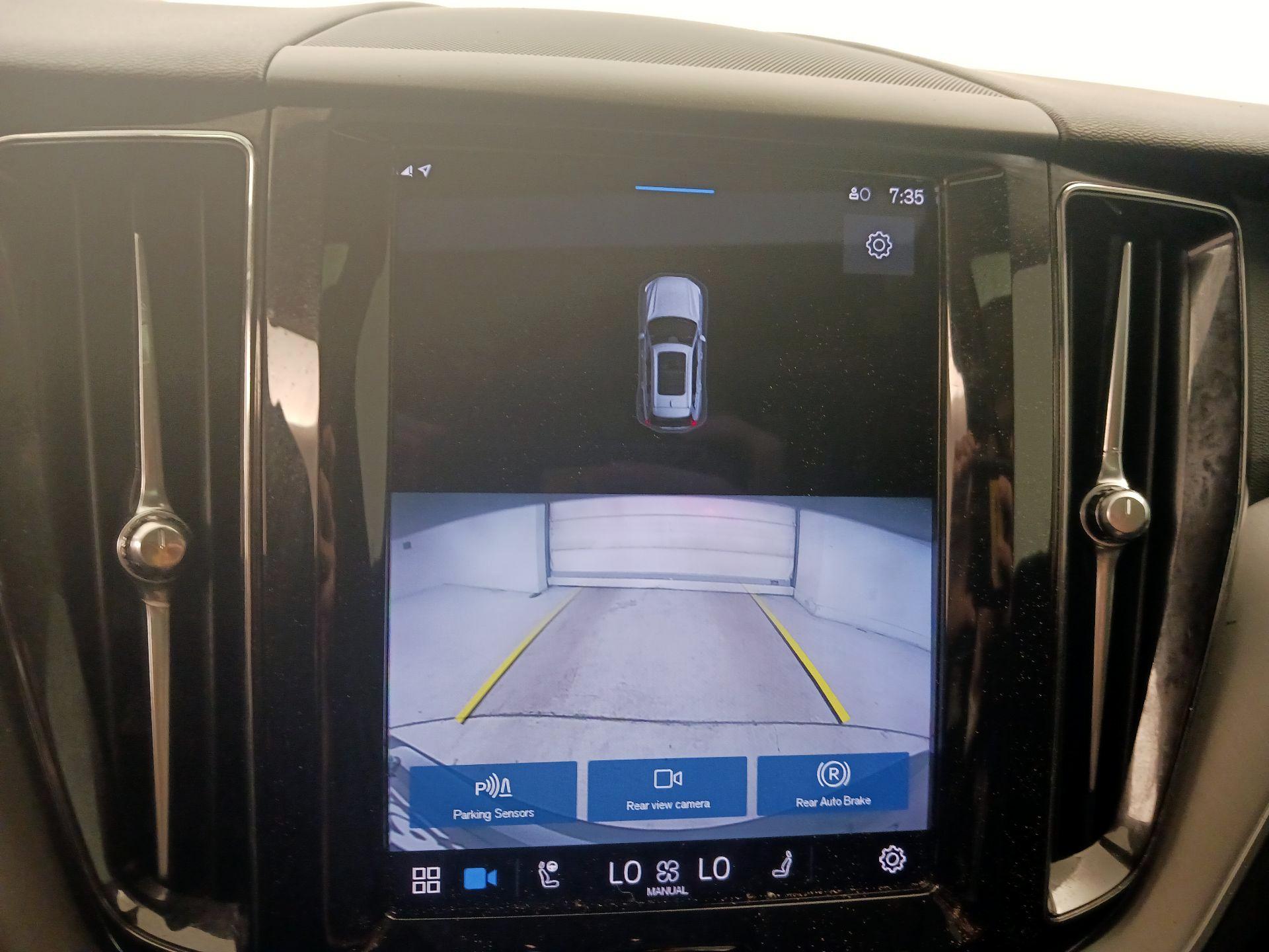 Thumbnail: 2023 Volvo XC60 - 15