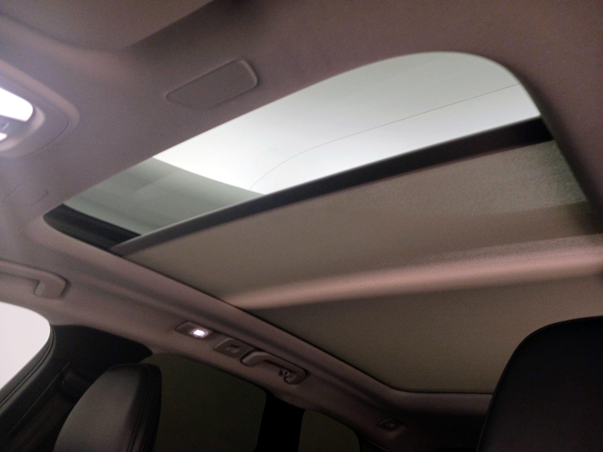 Thumbnail: 2023 Volvo XC60 - 20