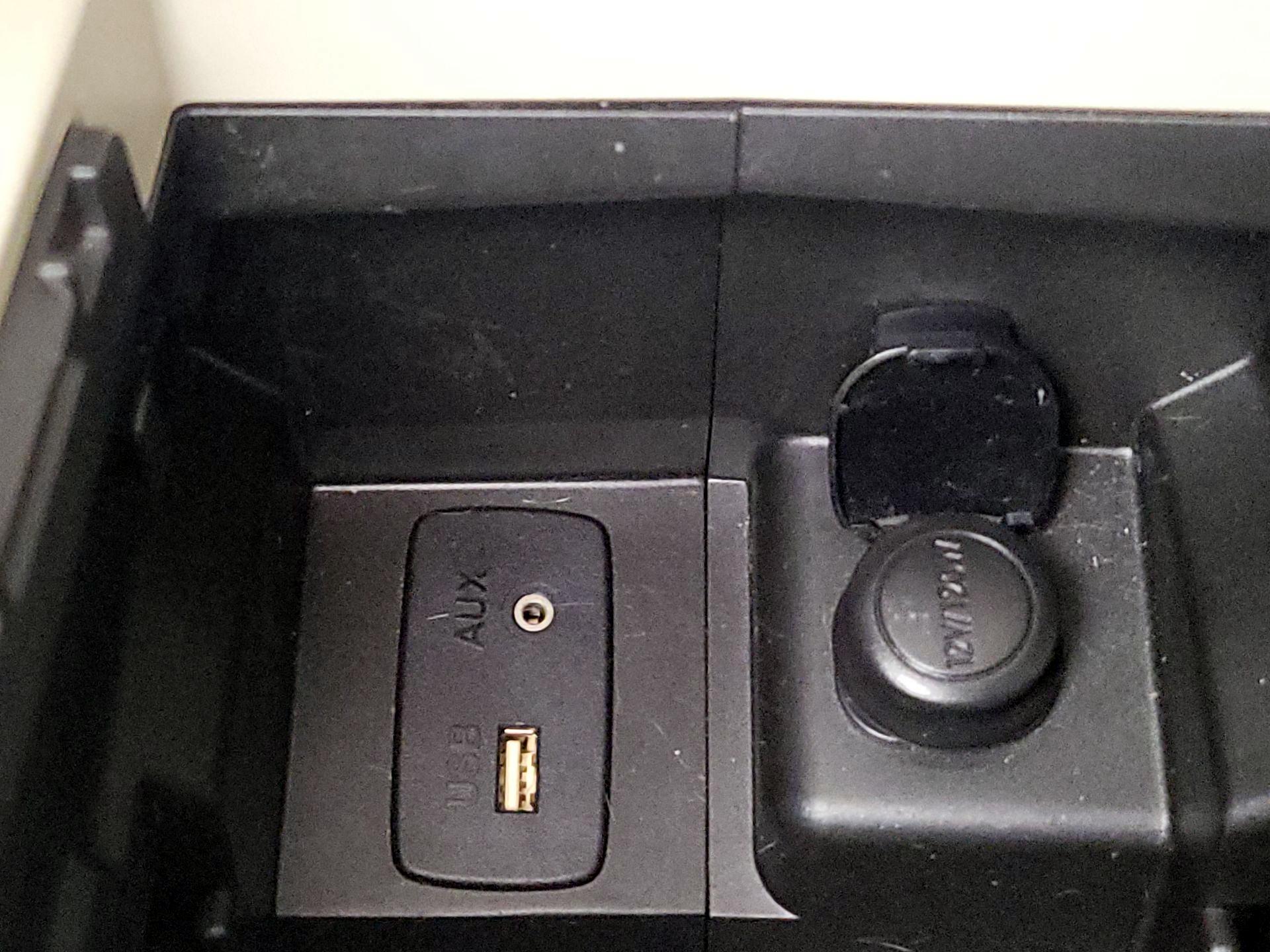 Thumbnail: 2015 Subaru XV Crosstrek - 18