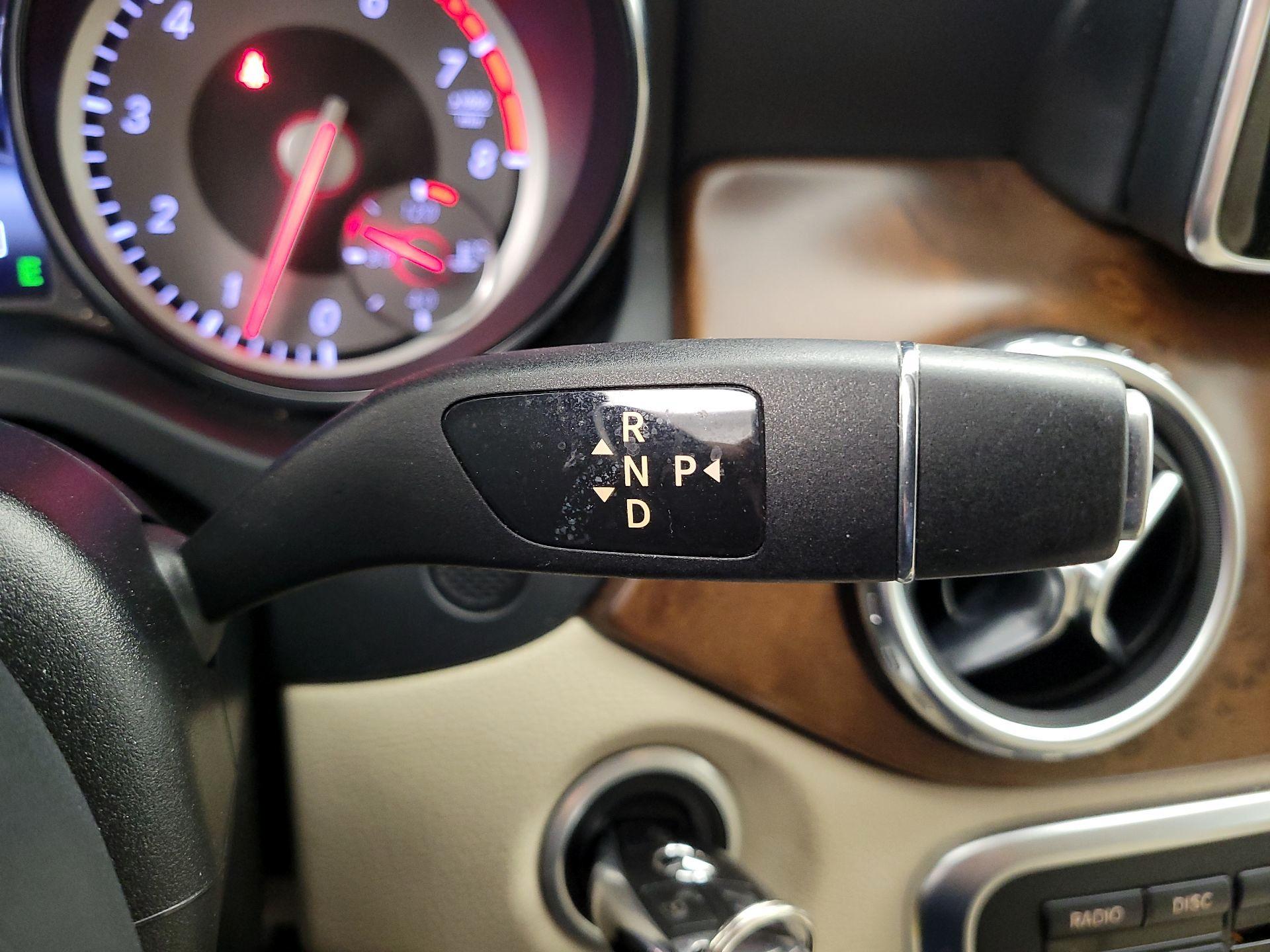 Thumbnail: 2015 Mercedes-Benz GLA - 18