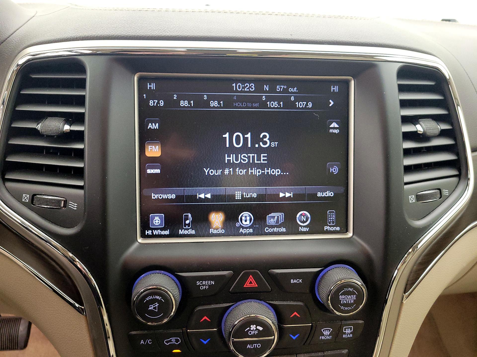 Thumbnail: 2017 Jeep Grand Cherokee - 16