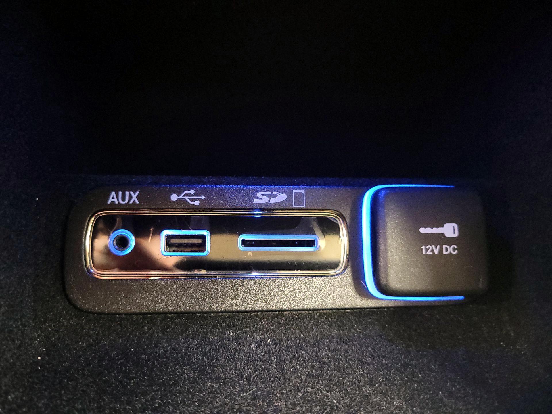 Thumbnail: 2017 Jeep Grand Cherokee - 19