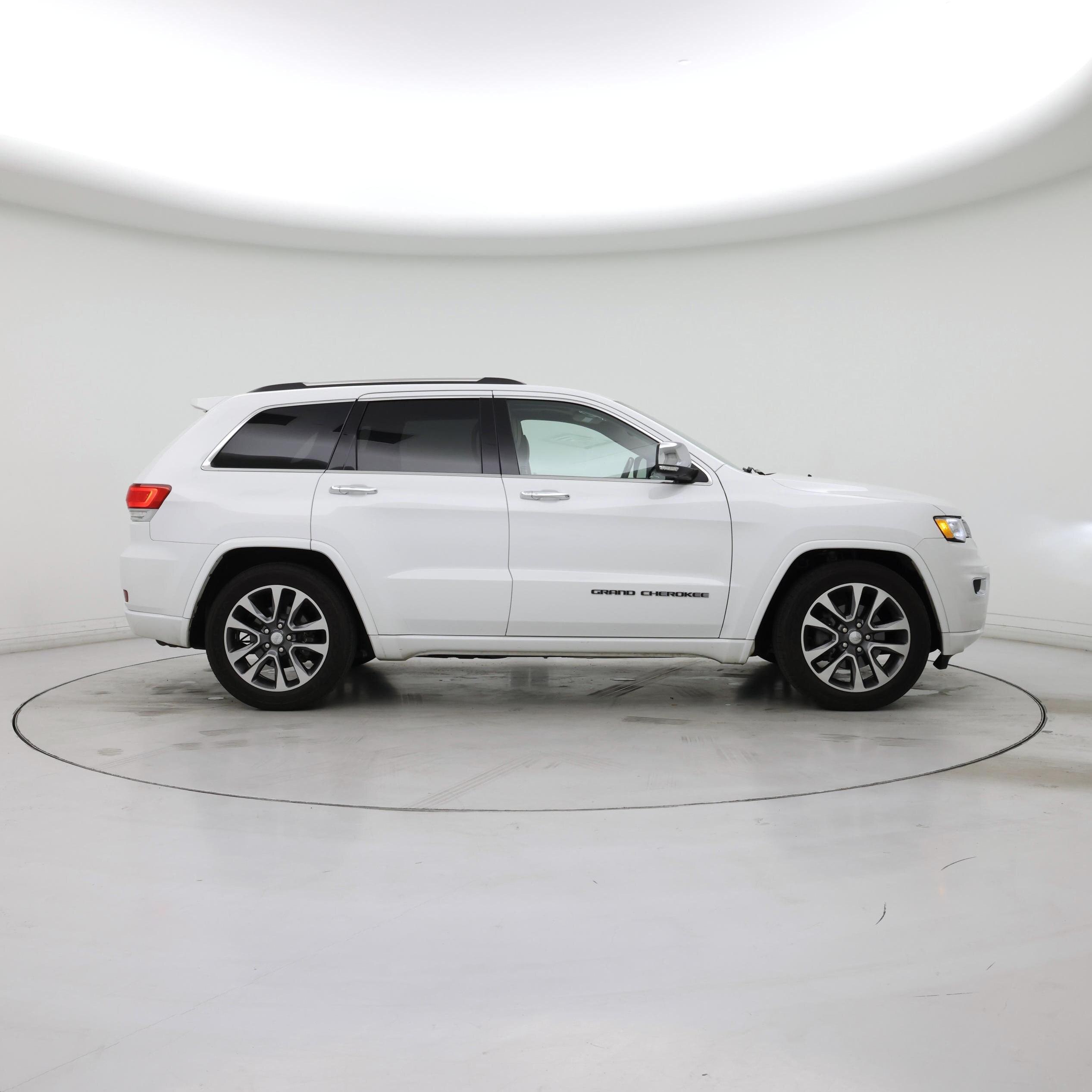 Thumbnail: 2017 Jeep Grand Cherokee - 7