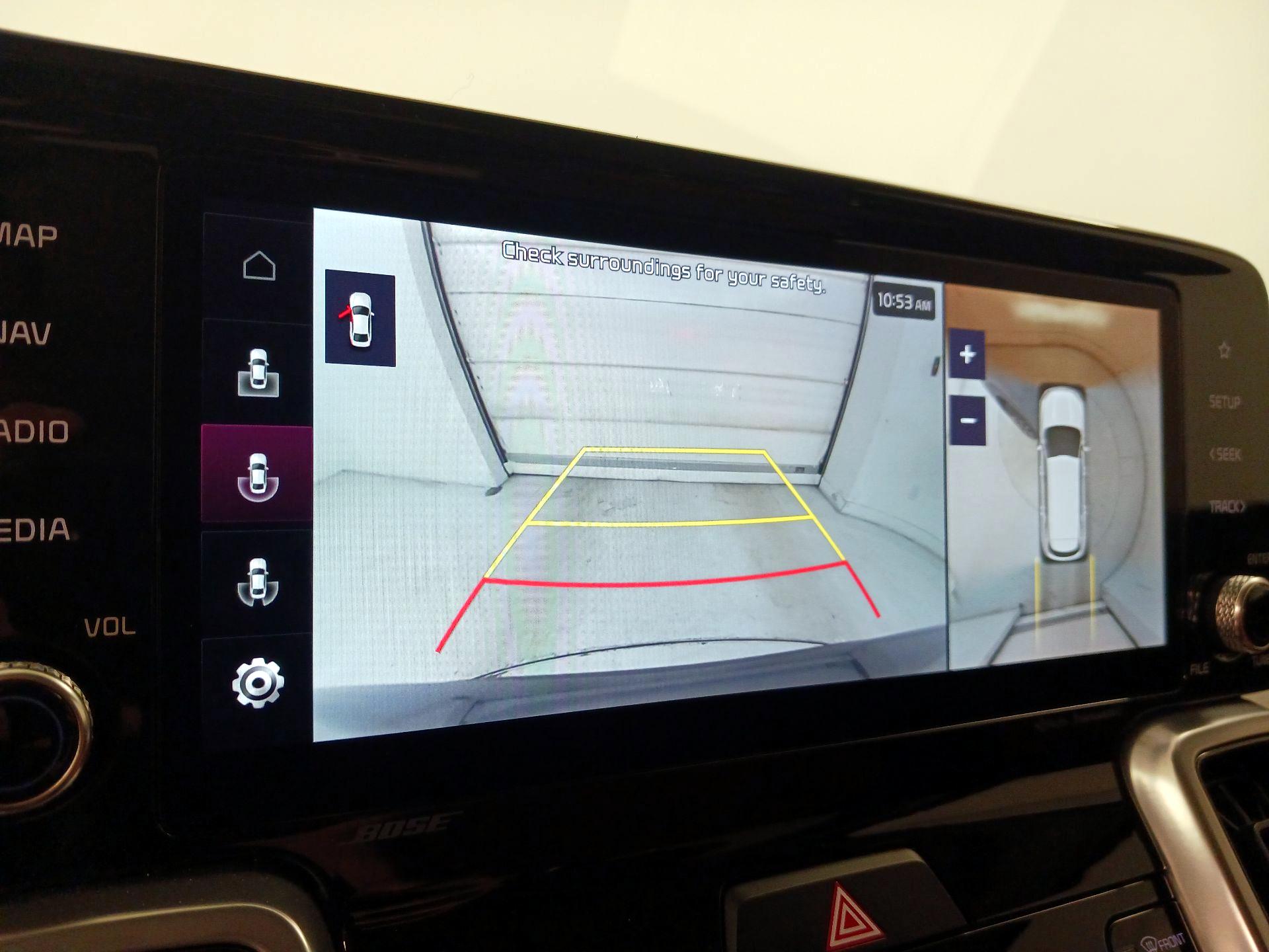 Thumbnail: 2023 Kia Sorento - 15