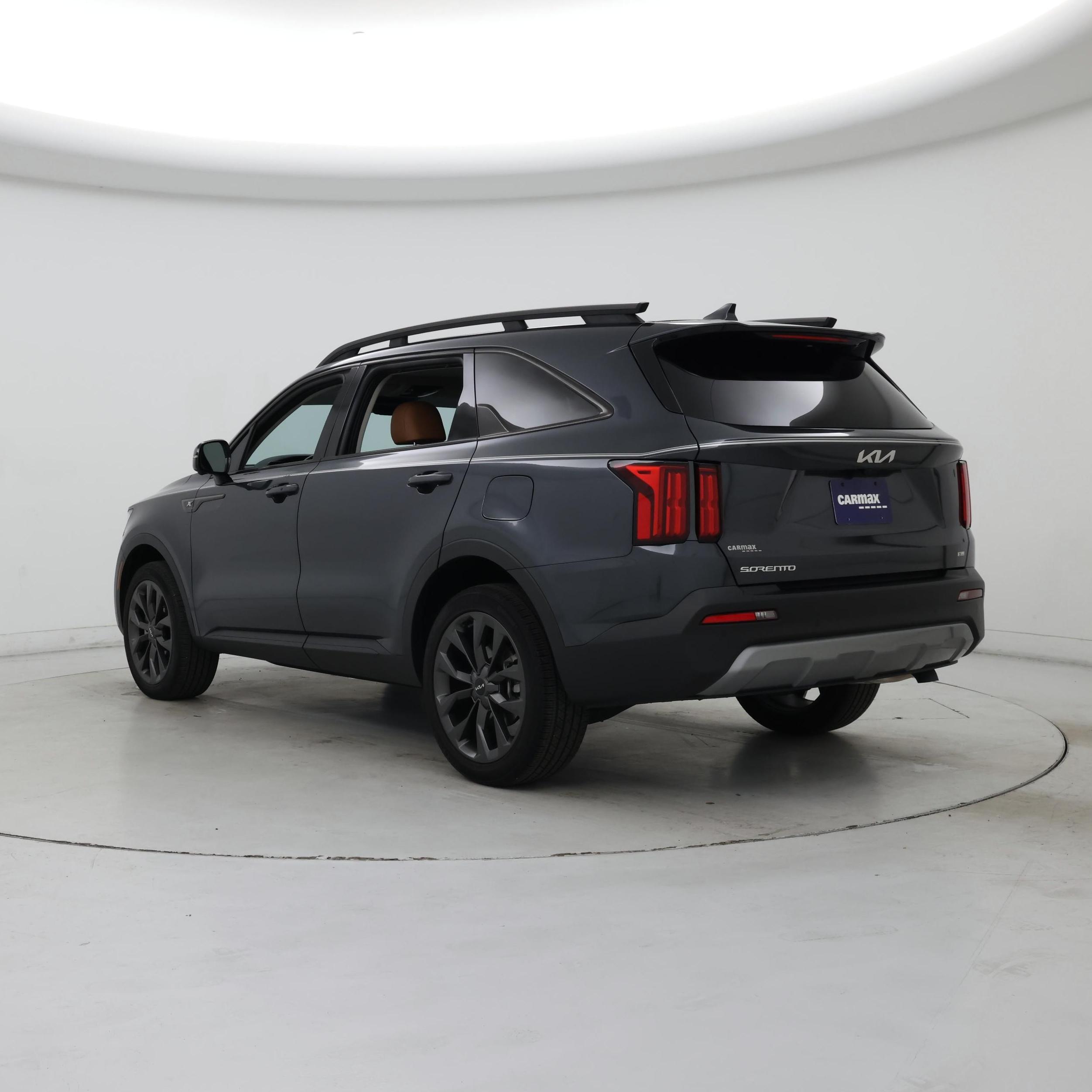 Thumbnail: 2023 Kia Sorento - 2