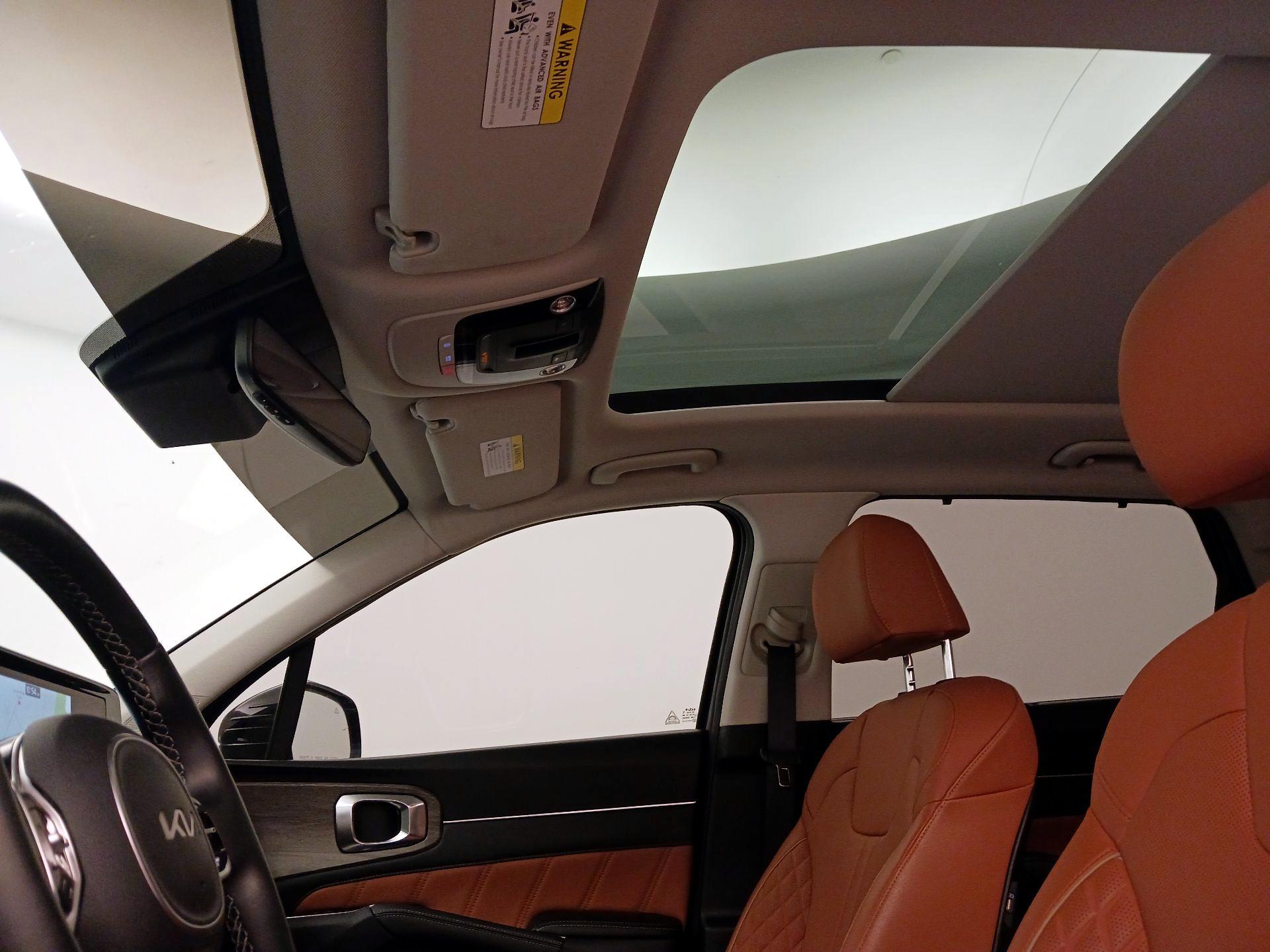 Thumbnail: 2023 Kia Sorento - 20