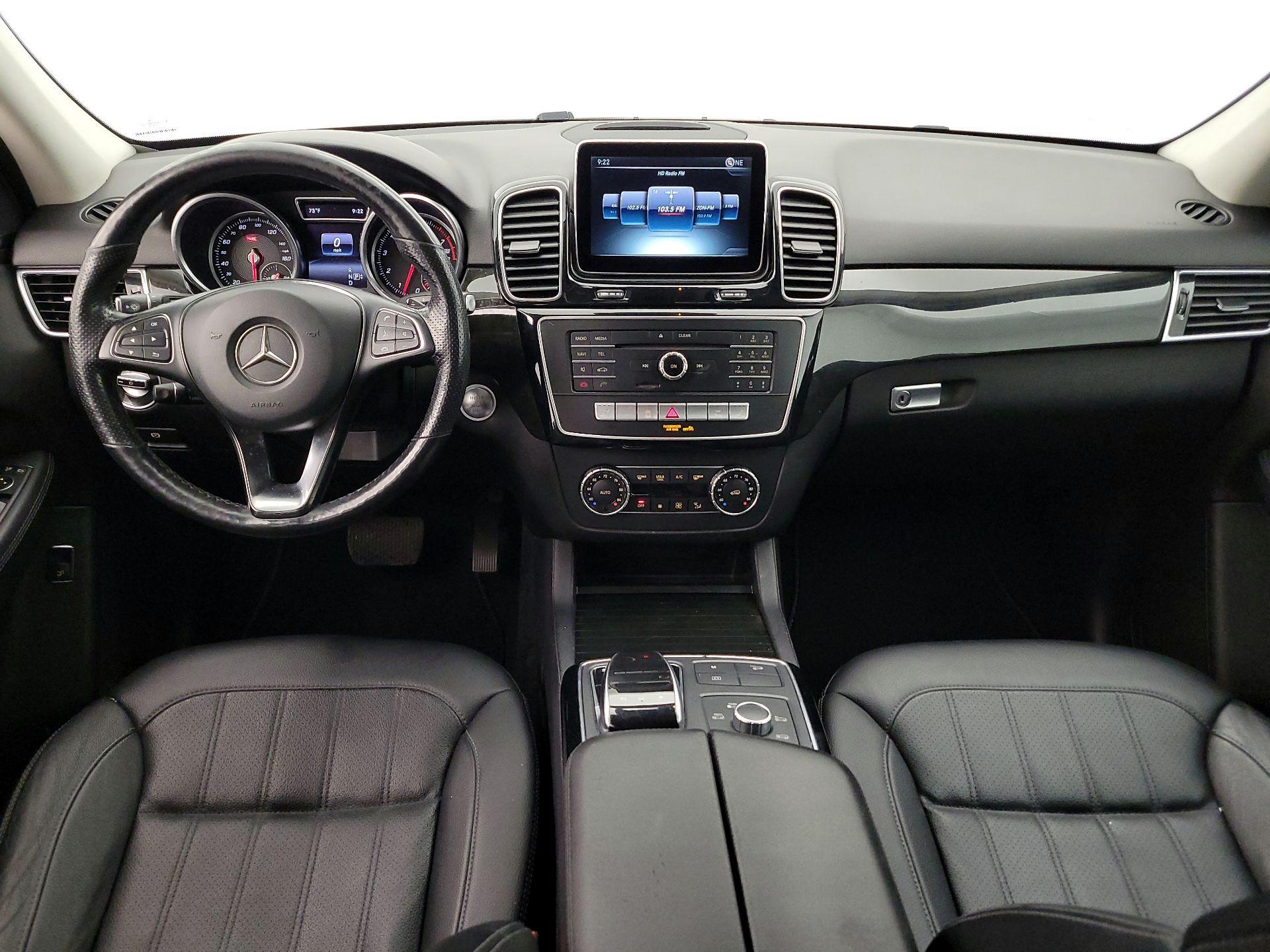 Thumbnail: 2016 Mercedes-Benz GLE - 9