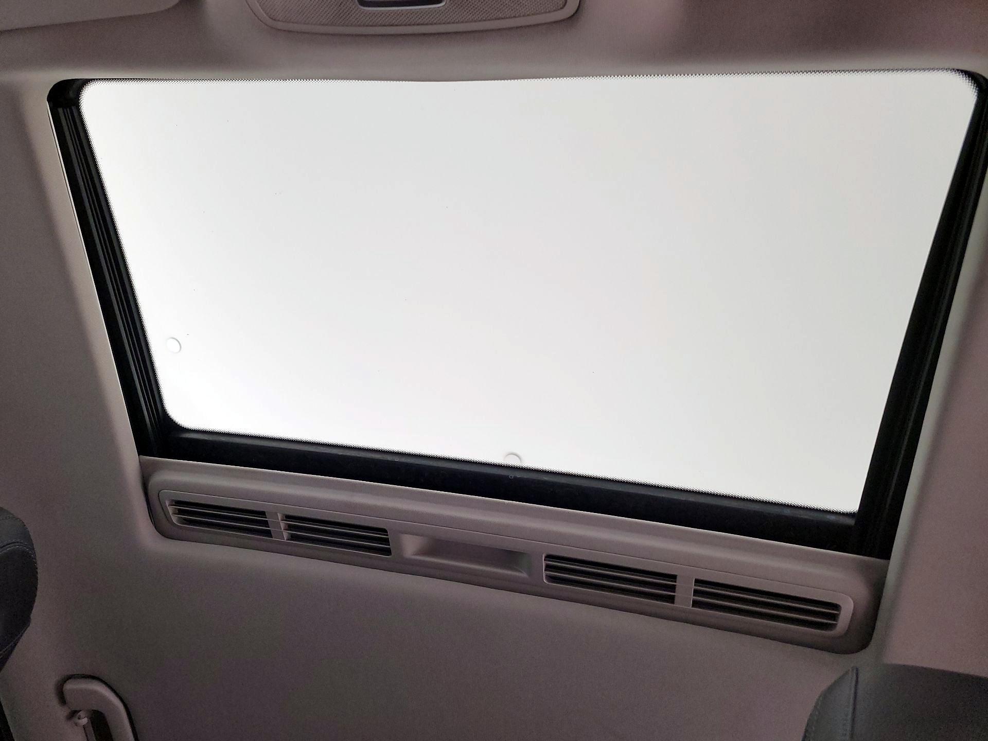 Thumbnail: 2016 Mercedes-Benz GLE - 20