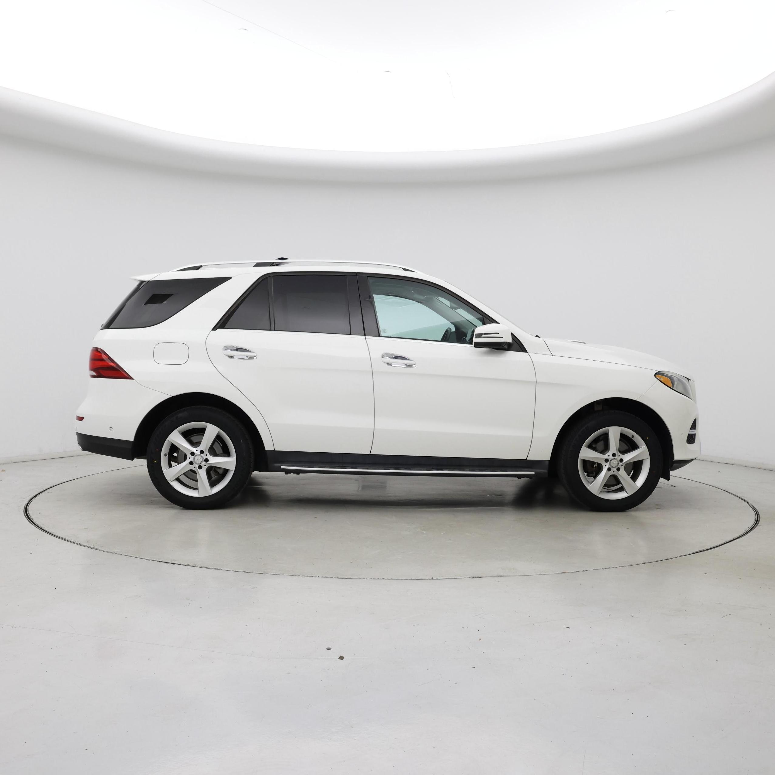 Thumbnail: 2016 Mercedes-Benz GLE - 7