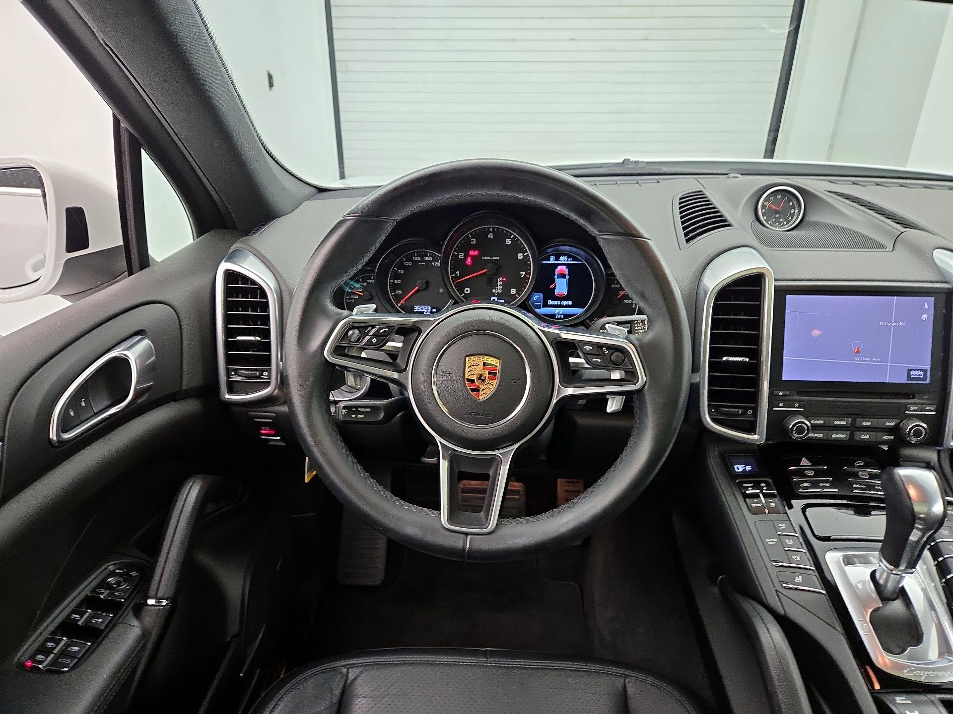 Thumbnail: 2018 Porsche Cayenne - 10
