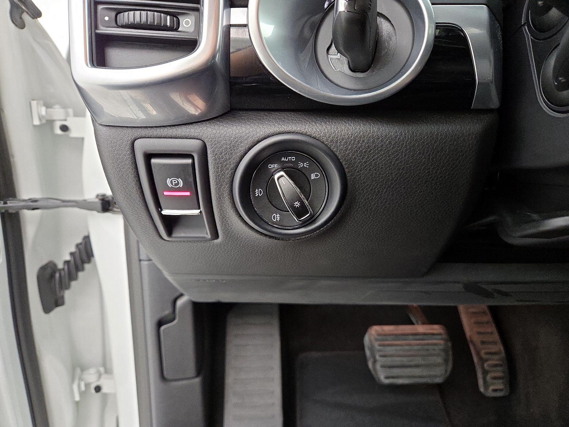 Thumbnail: 2018 Porsche Cayenne - 13