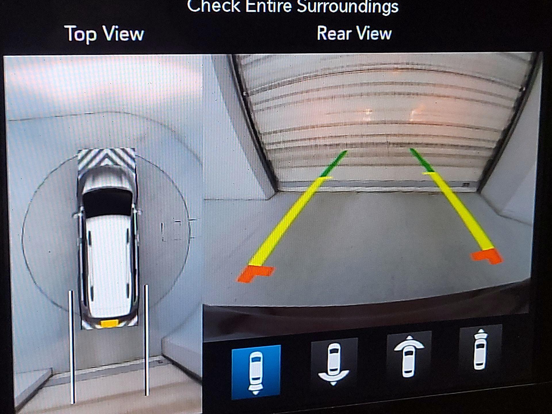 Thumbnail: 2018 Chrysler Pacifica - 15