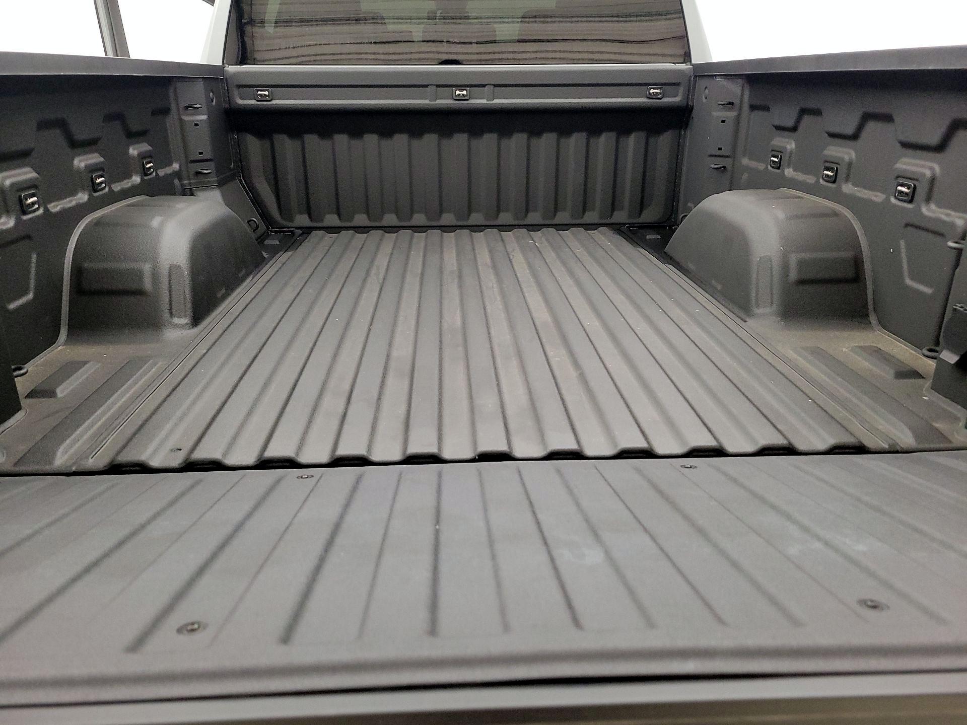 Thumbnail: 2025 Chevrolet Silverado 1500 - 20