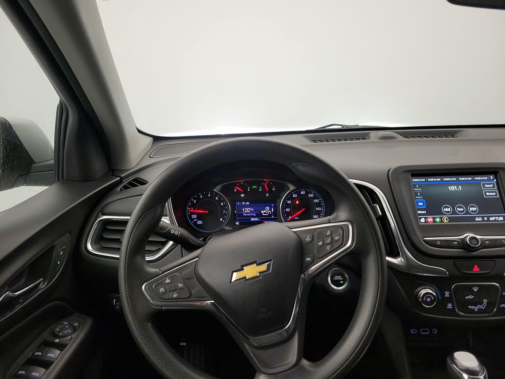 Thumbnail: 2019 Chevrolet Equinox - 10