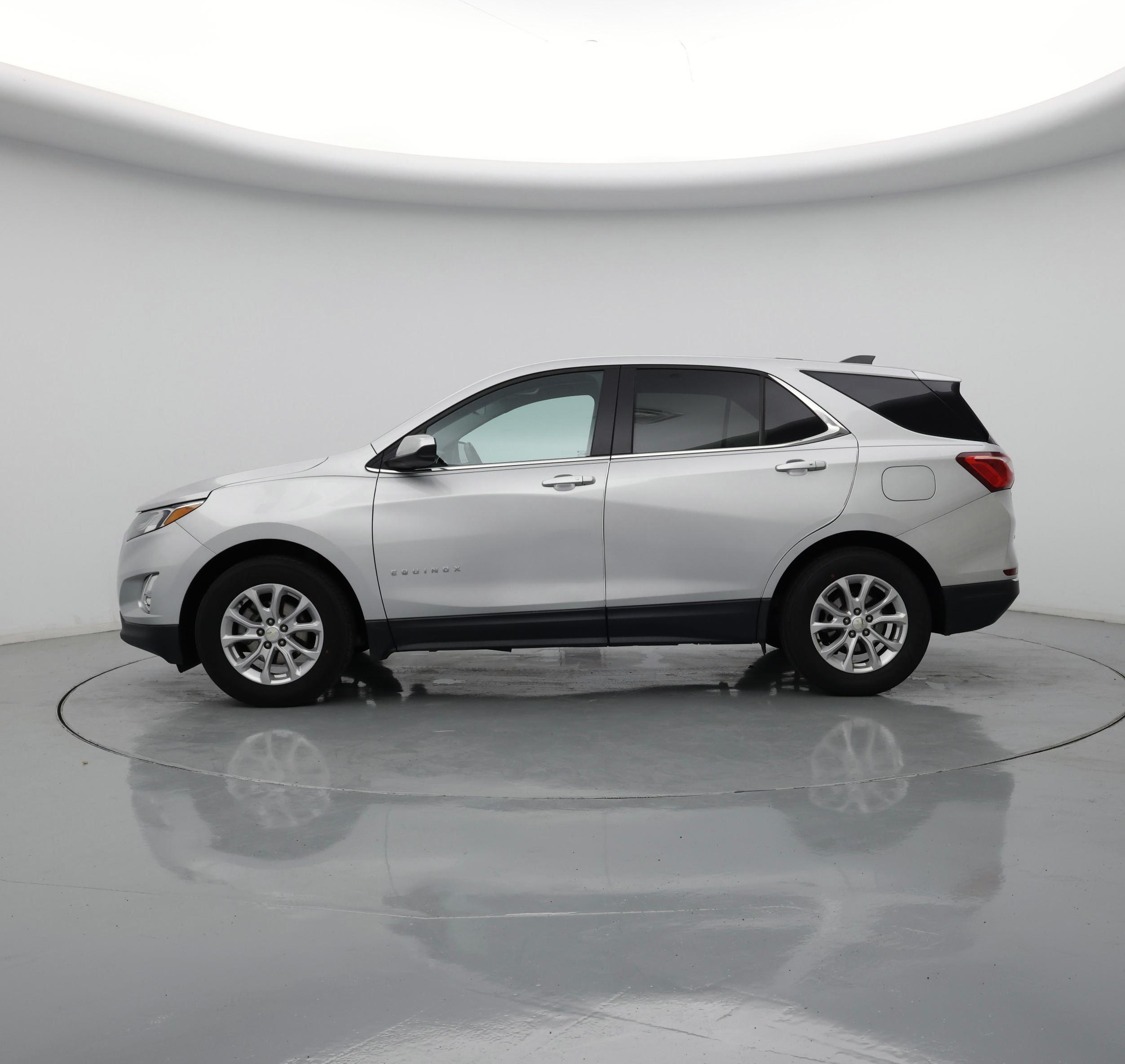 Thumbnail: 2019 Chevrolet Equinox - 3