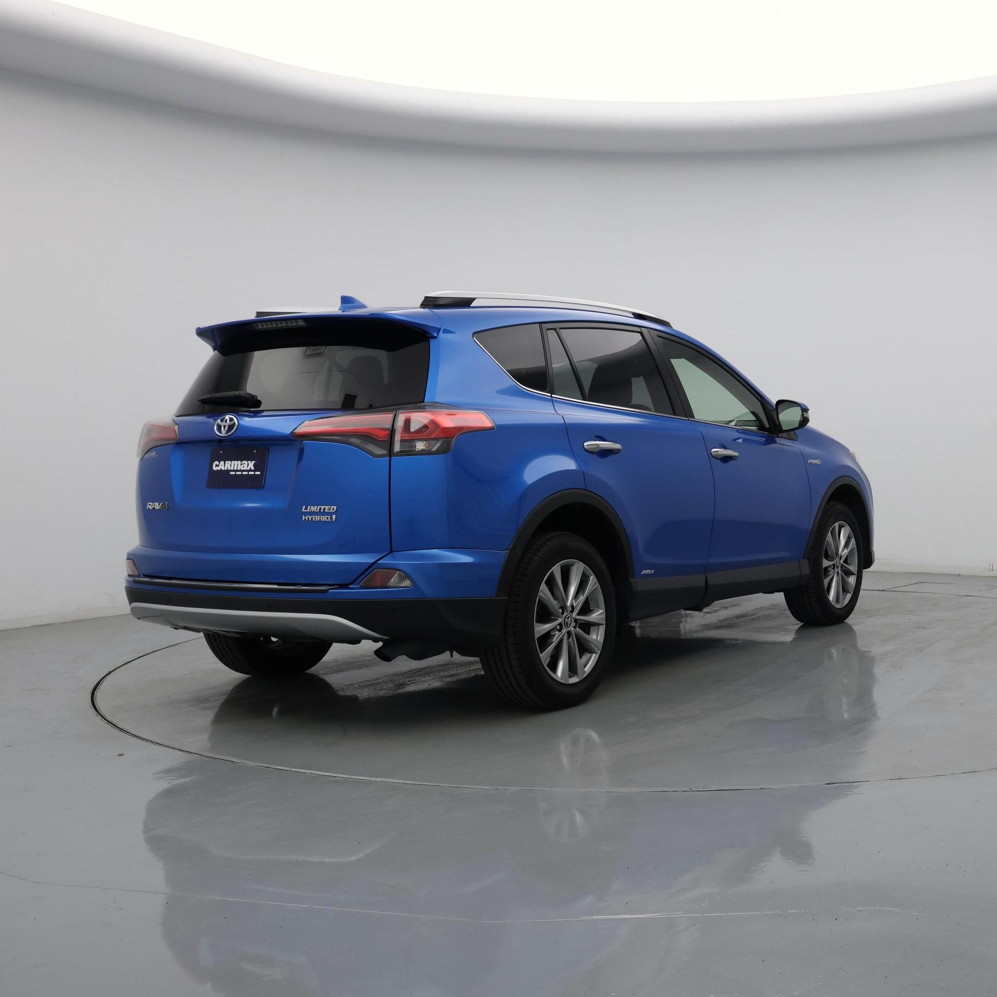 Thumbnail: 2016 Toyota RAV4 - 8