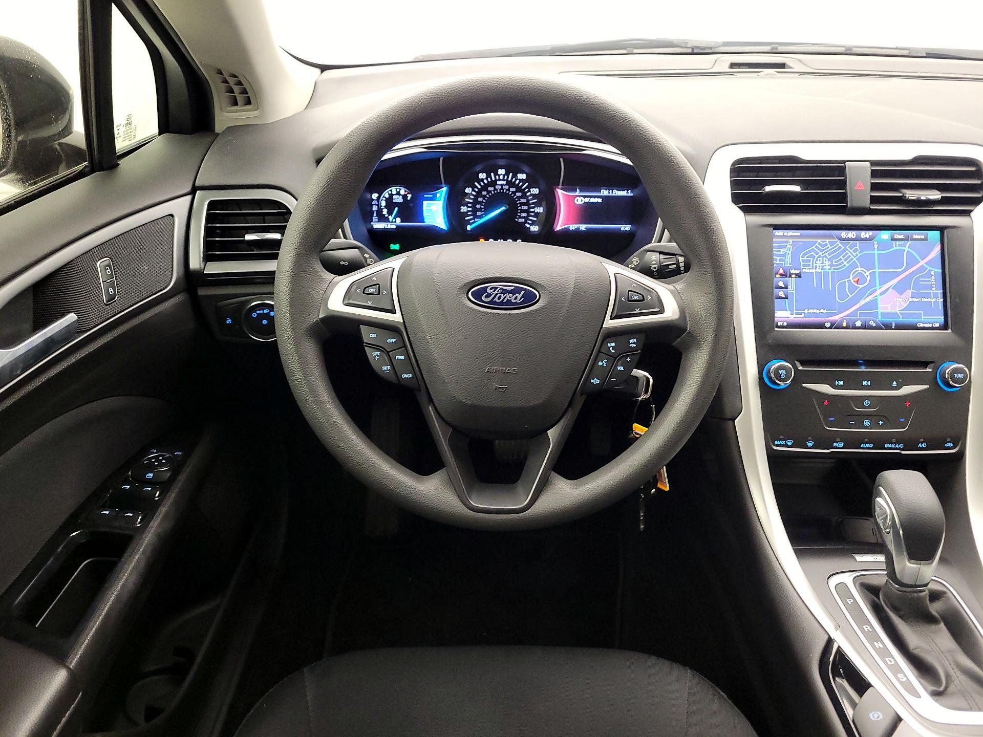 Thumbnail: 2014 Ford Fusion - 10