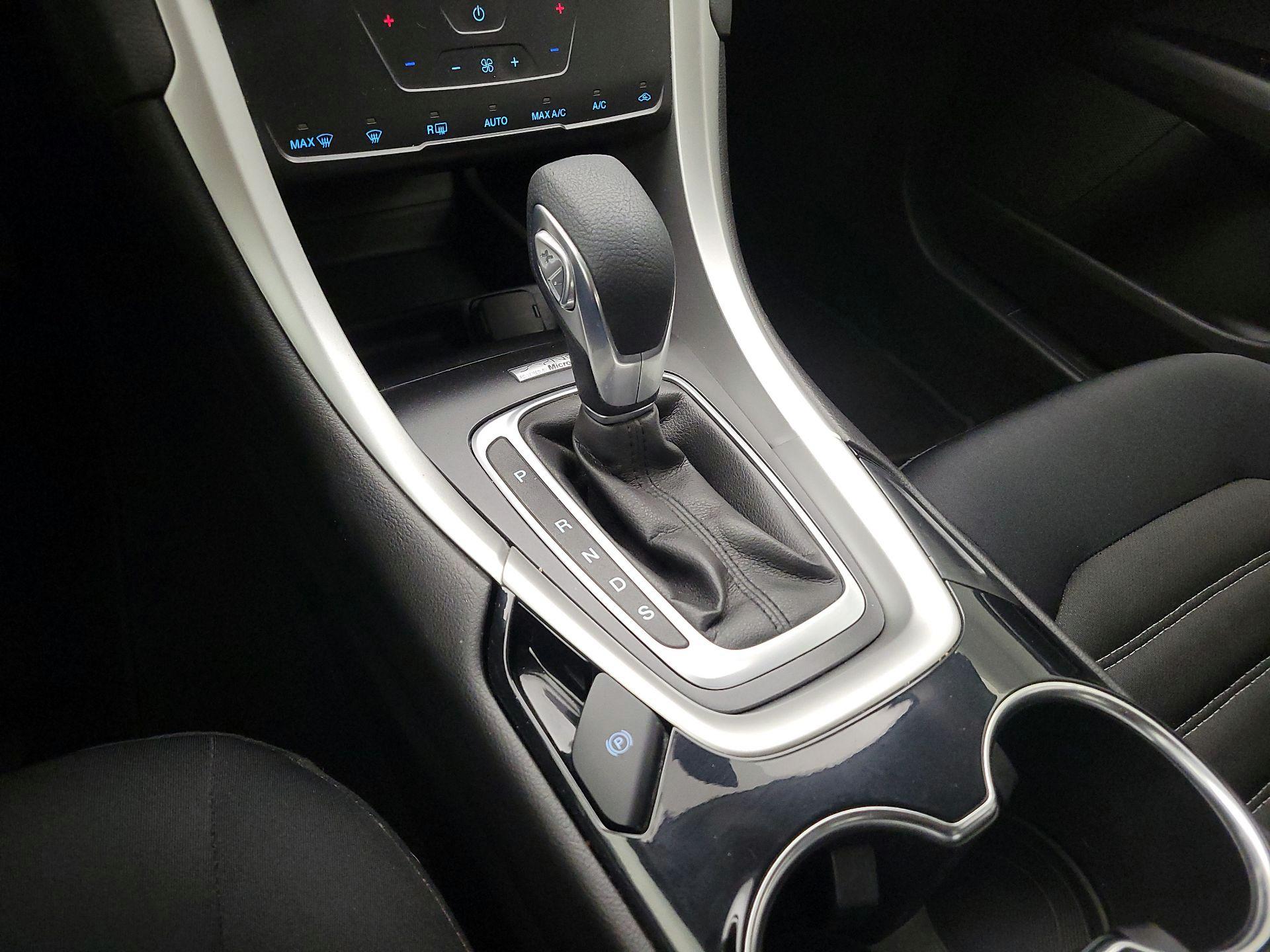 Thumbnail: 2014 Ford Fusion - 18