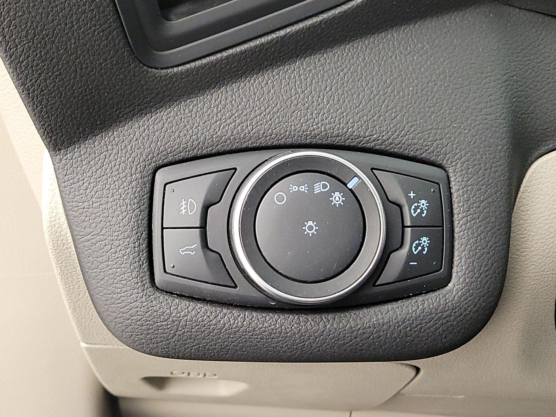 Thumbnail: 2017 Ford Escape - 13