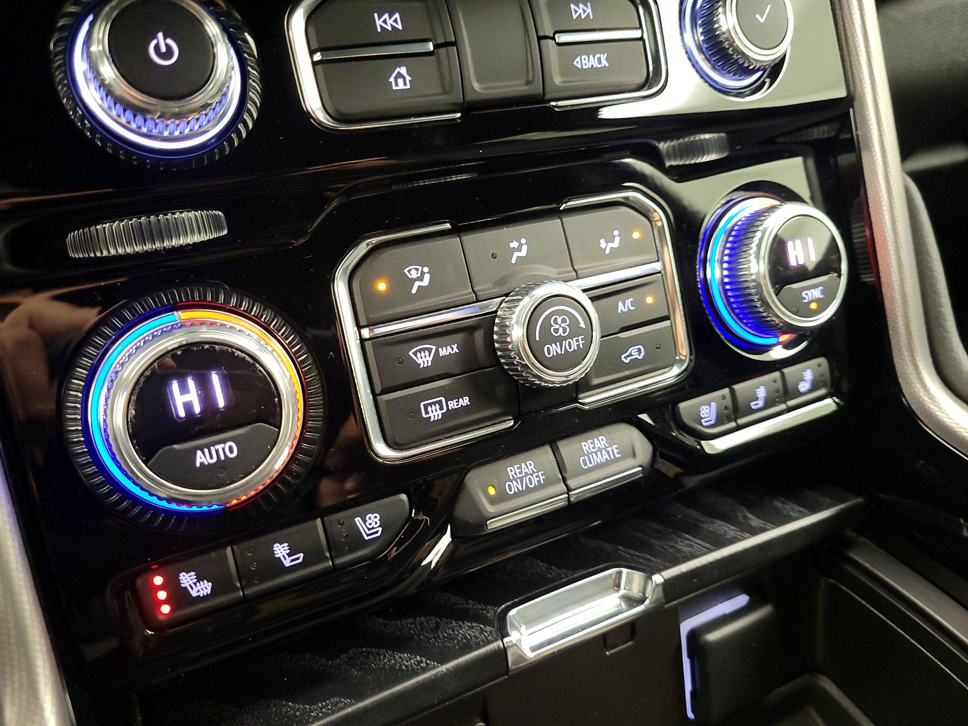 Thumbnail: 2022 GMC Yukon - 17