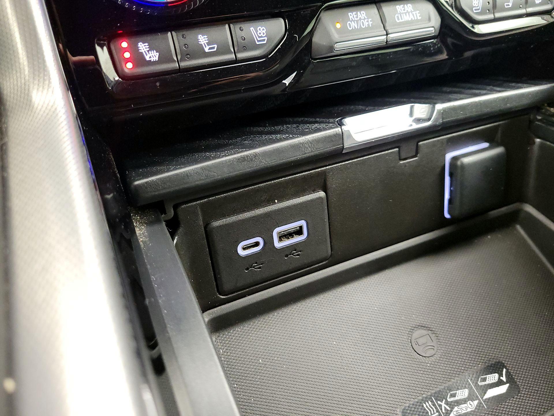 Thumbnail: 2022 GMC Yukon - 19