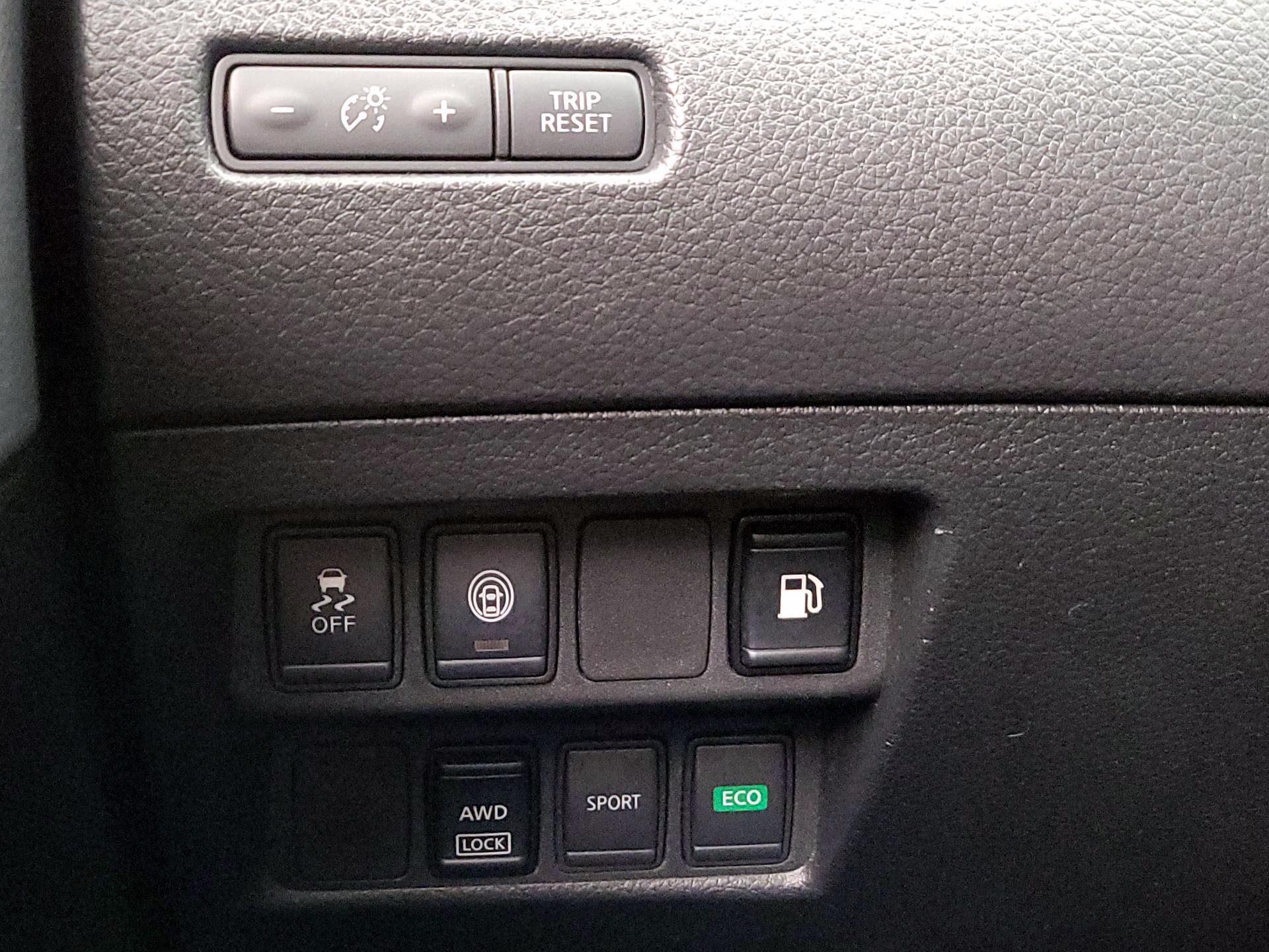 Thumbnail: 2020 Nissan Rogue - 13