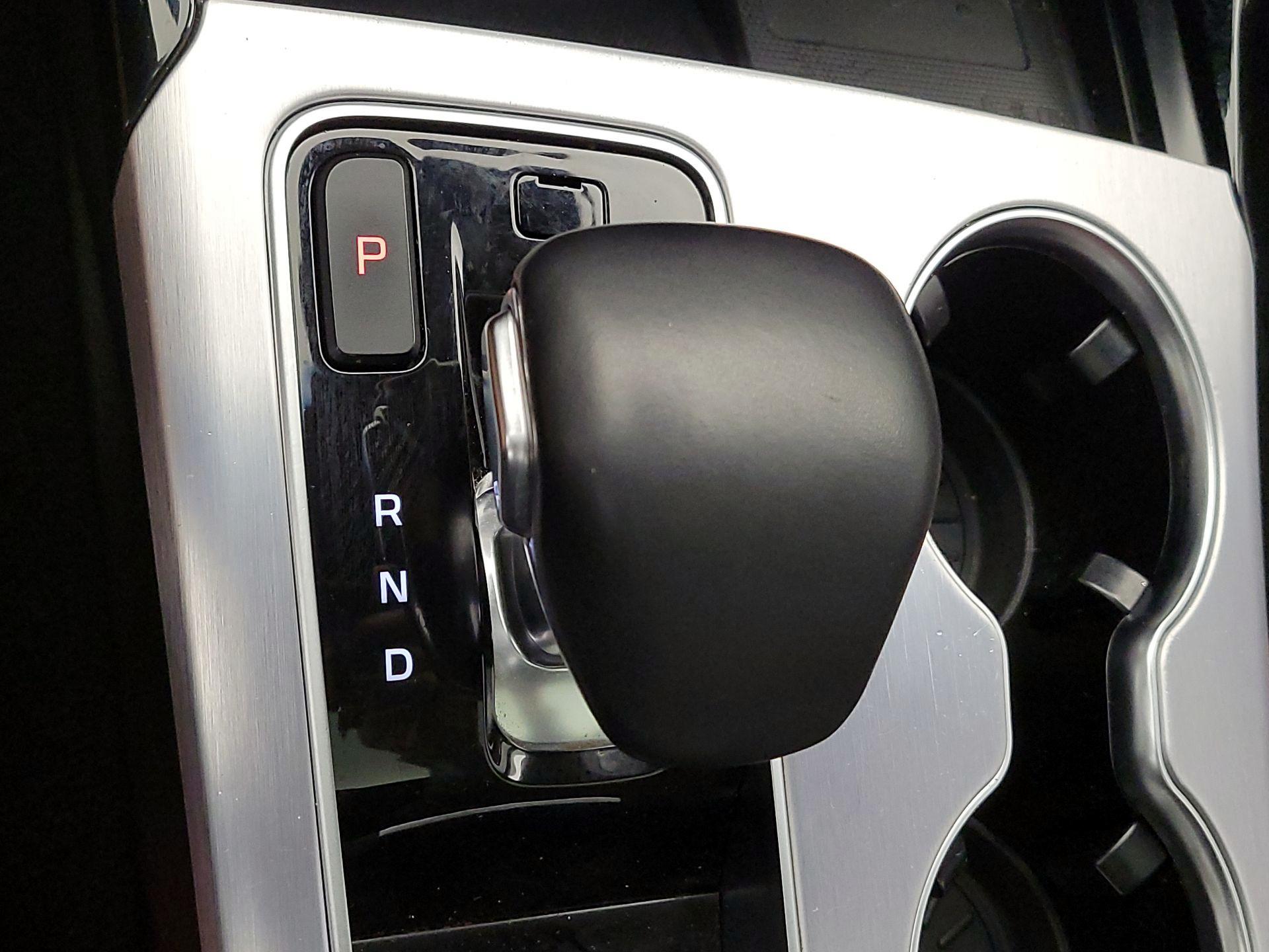 Thumbnail: 2022 Kia Stinger - 18