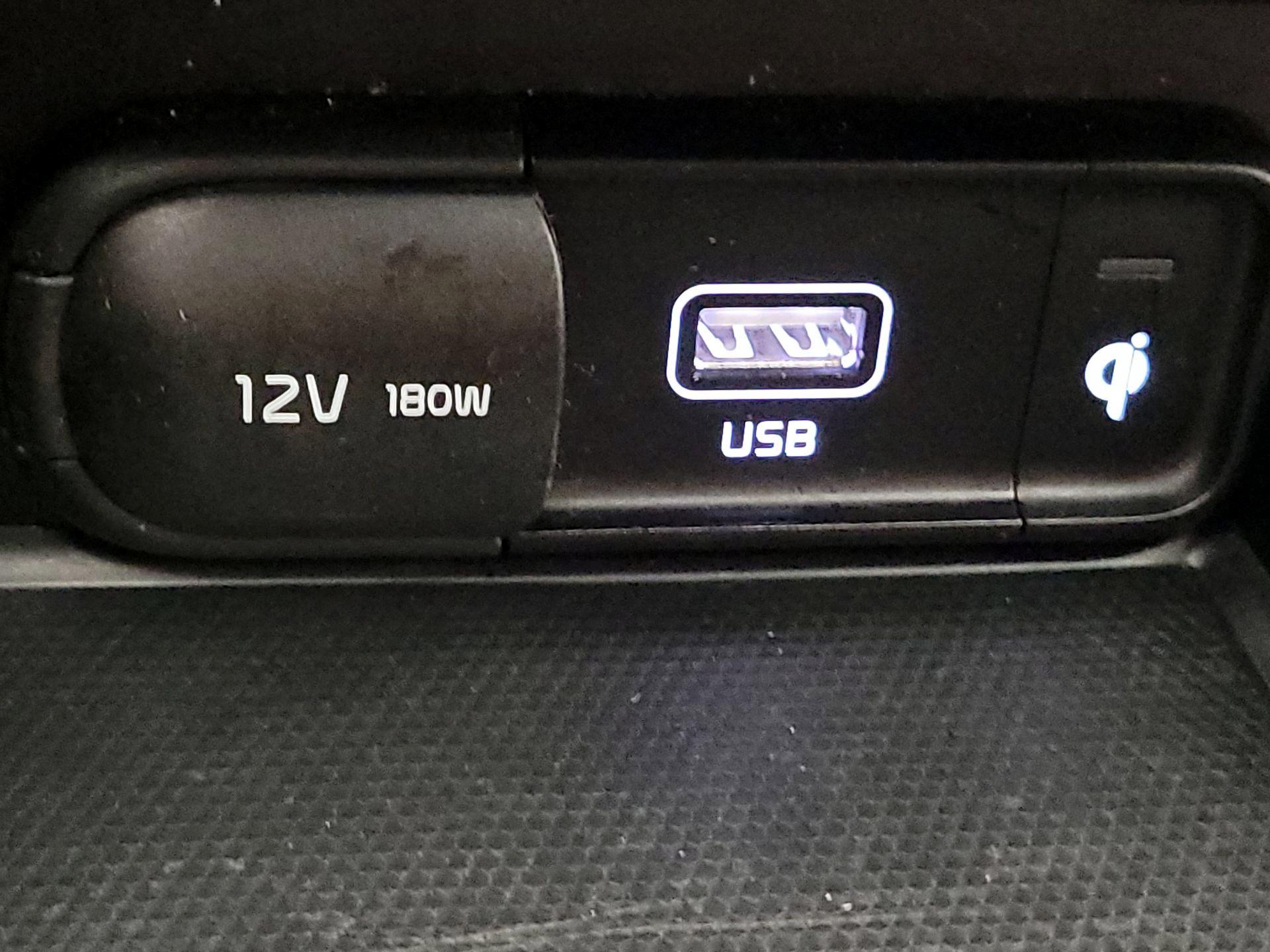 Thumbnail: 2022 Kia Stinger - 19